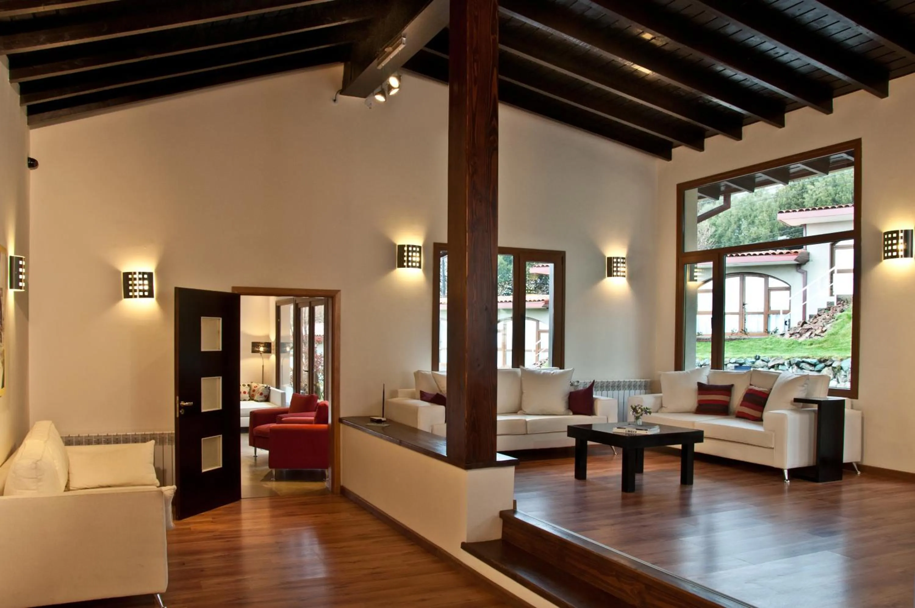 Lobby or reception in Monasterio Hotel Boutique