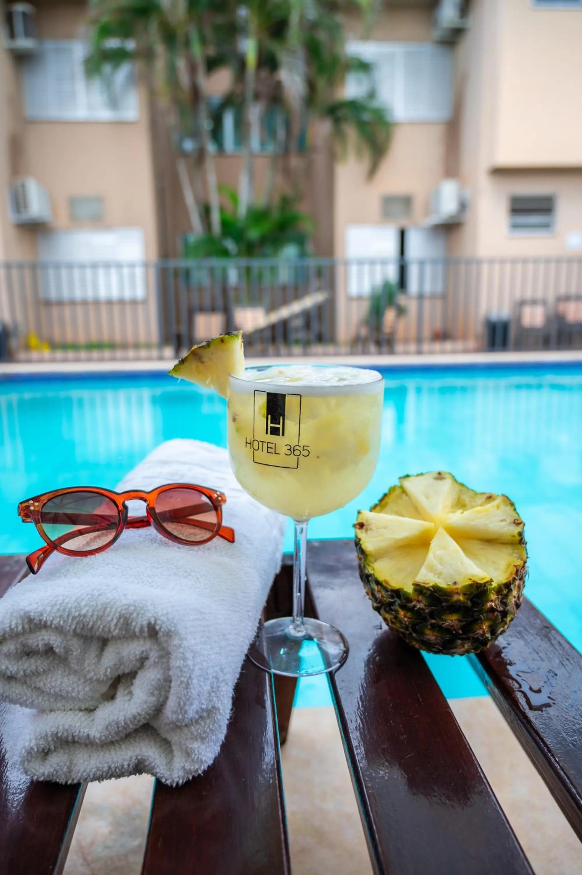 Swimming pool in Hotel 365