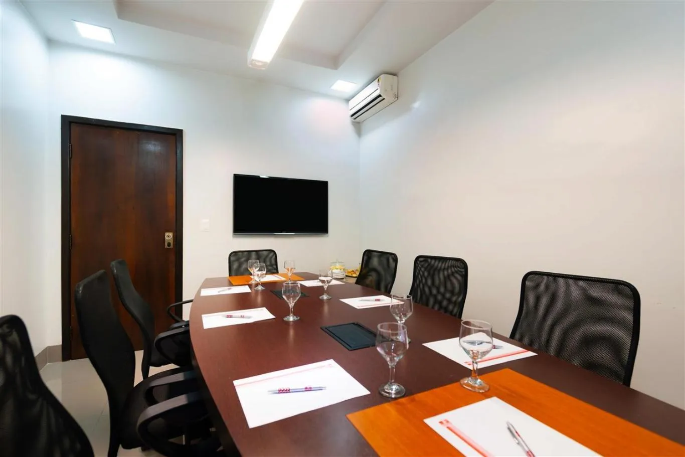 Business facilities in Hotel 365