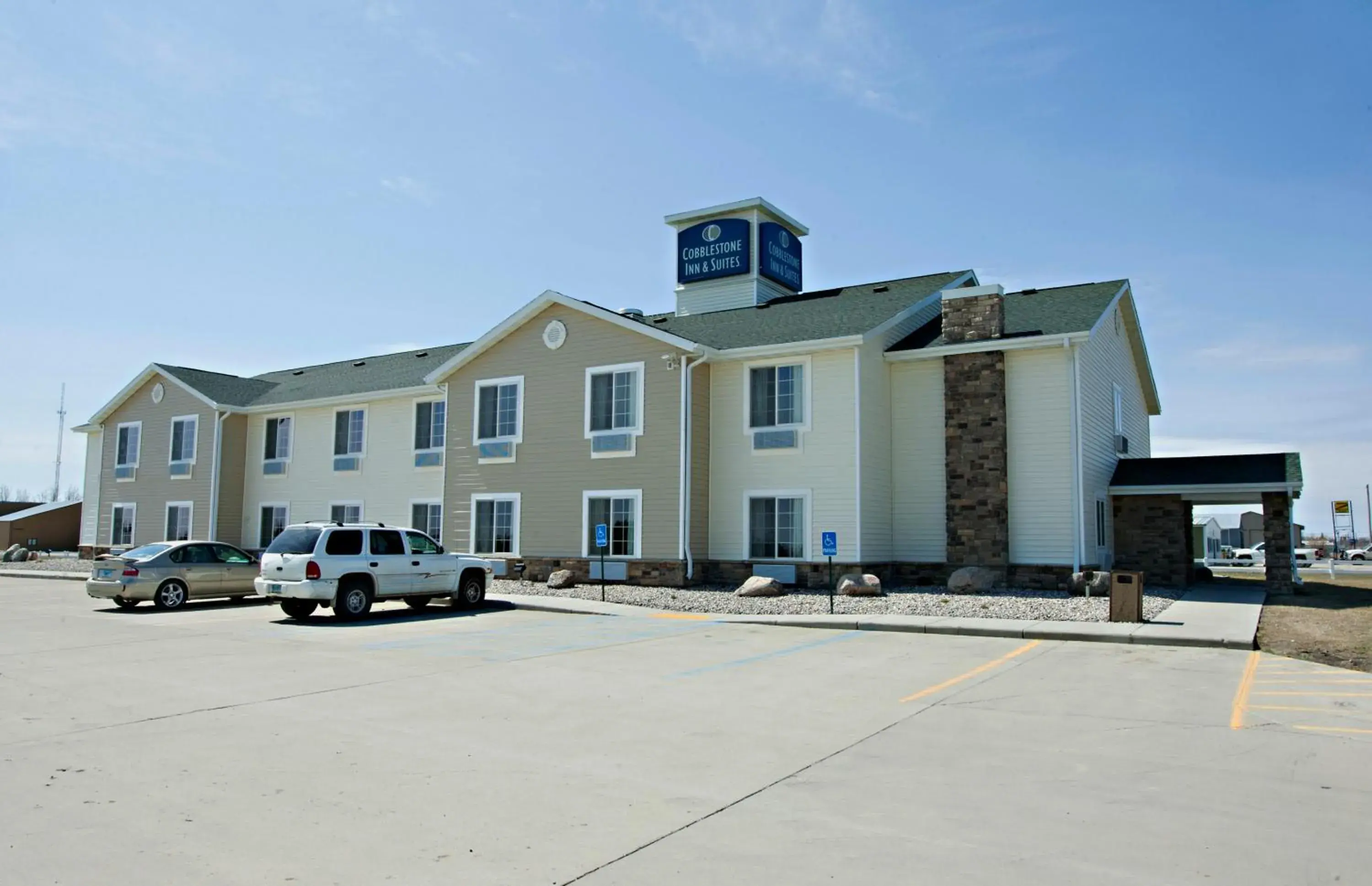 Facade/entrance in Cobblestone Inn & Suites - Langdon Facade/entrance in Cobblestone Inn & Suites - Langdon
