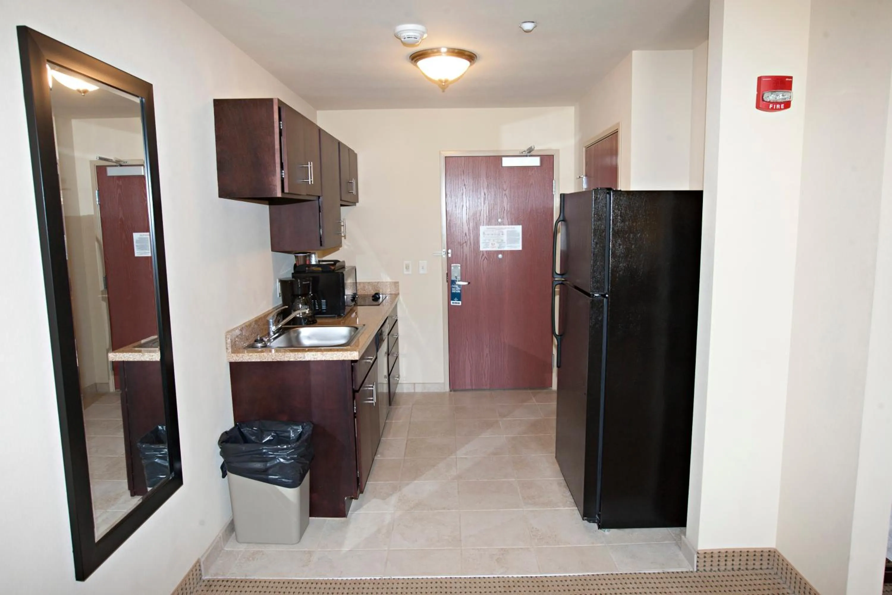 Kitchen or kitchenette in Cobblestone Inn & Suites - Langdon