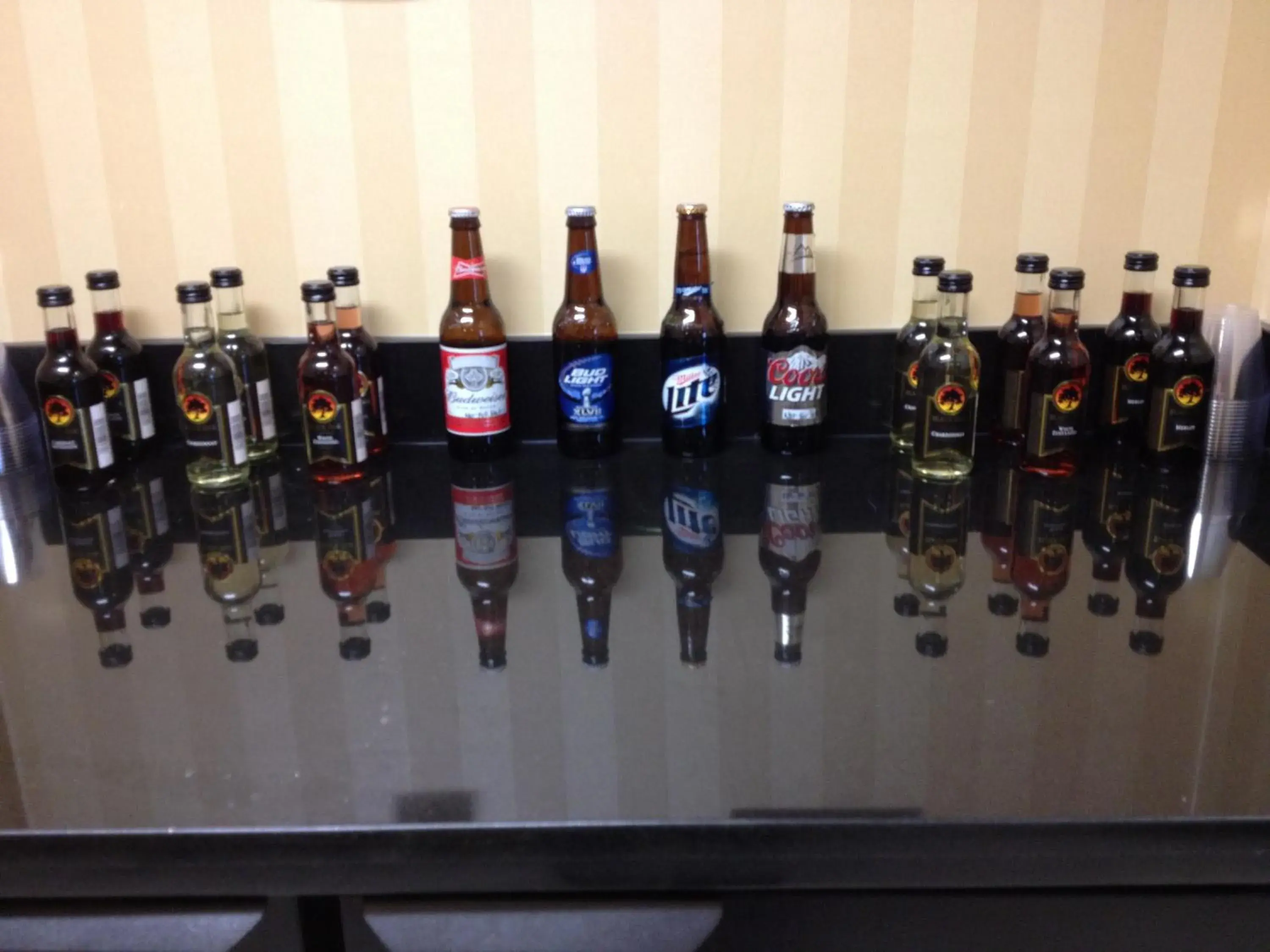 Lounge or bar in Cobblestone Inn & Suites - Langdon Lounge or bar in Cobblestone Inn & Suites - Langdon
