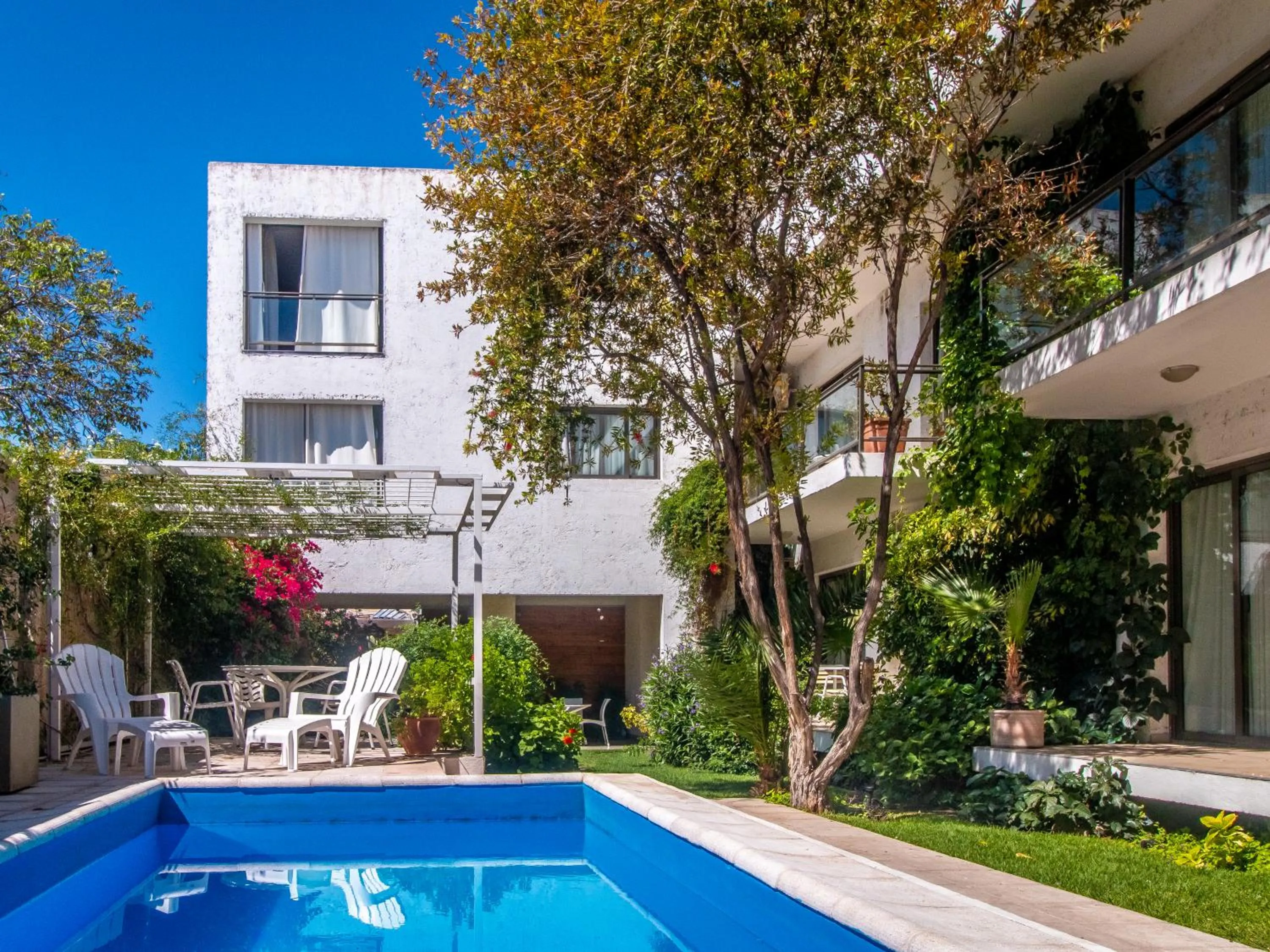 Swimming pool in Paradise Departamentos