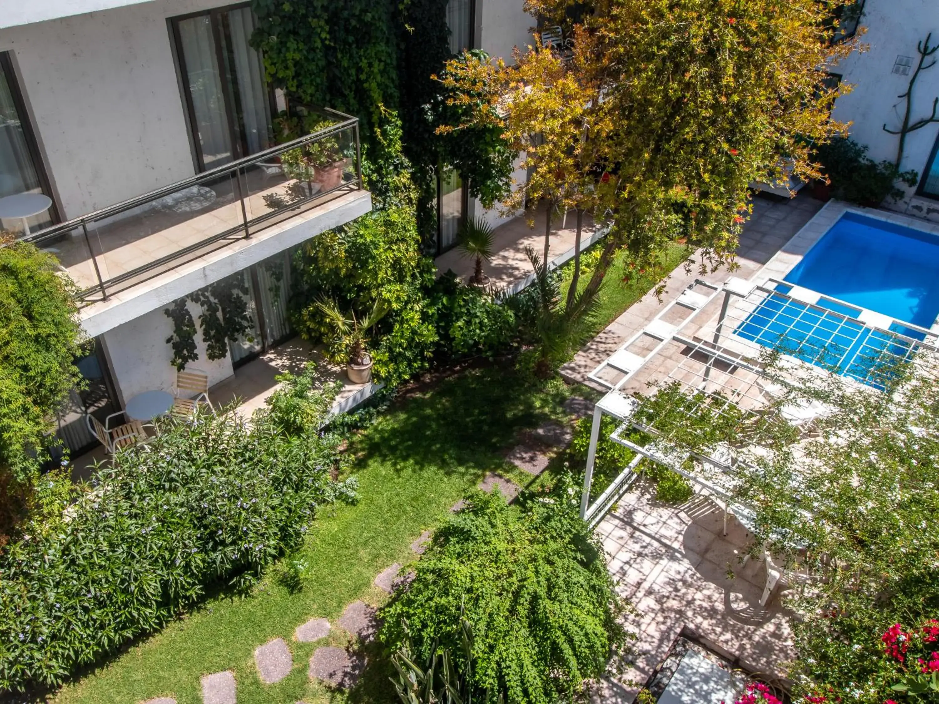 Property building in Paradise Departamentos Property building in Paradise Departamentos