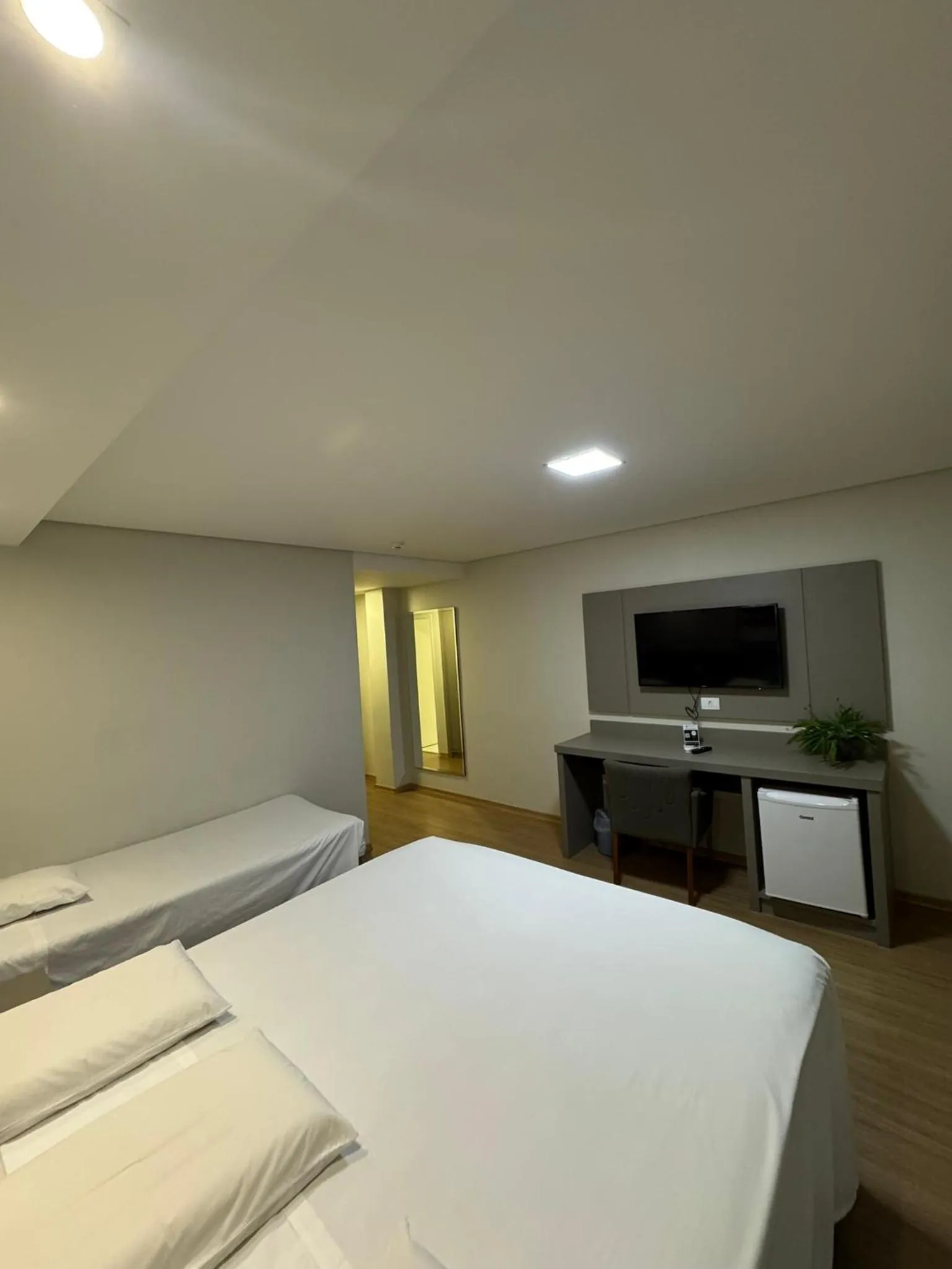 Bed in Hotel Guarany