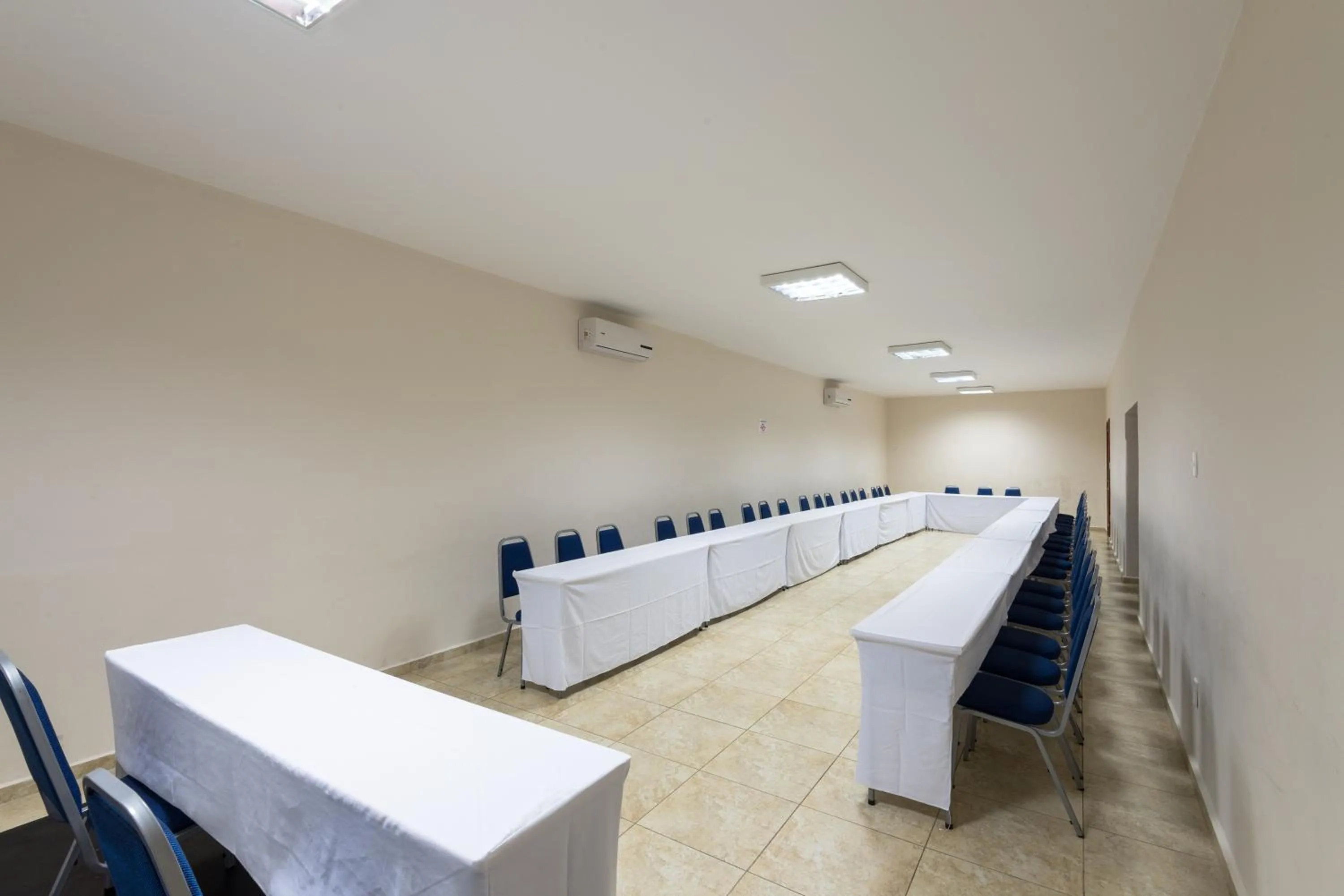 Meeting/conference room in Hotel Guarany