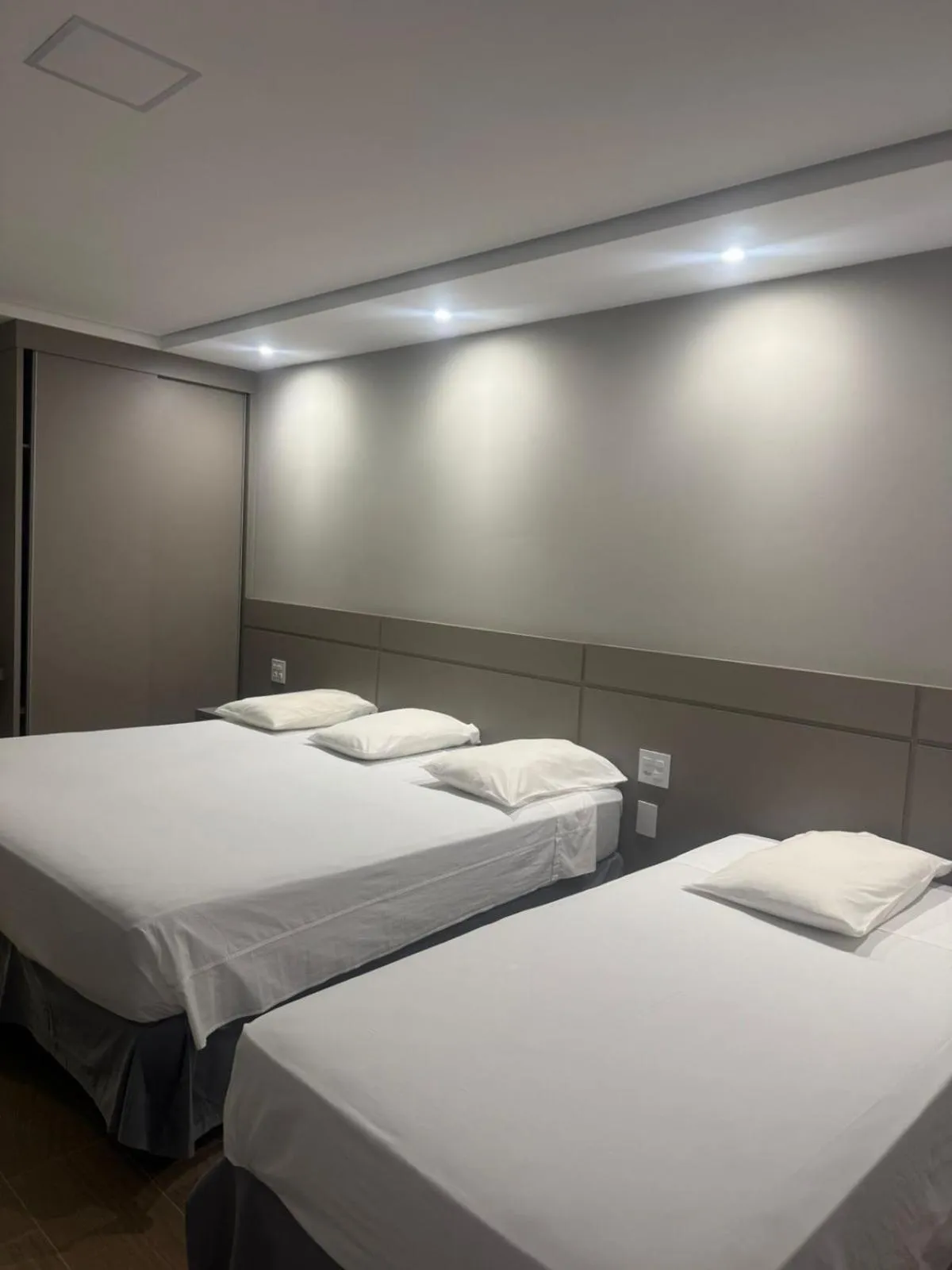 Bedroom, Bed in Hotel Guarany