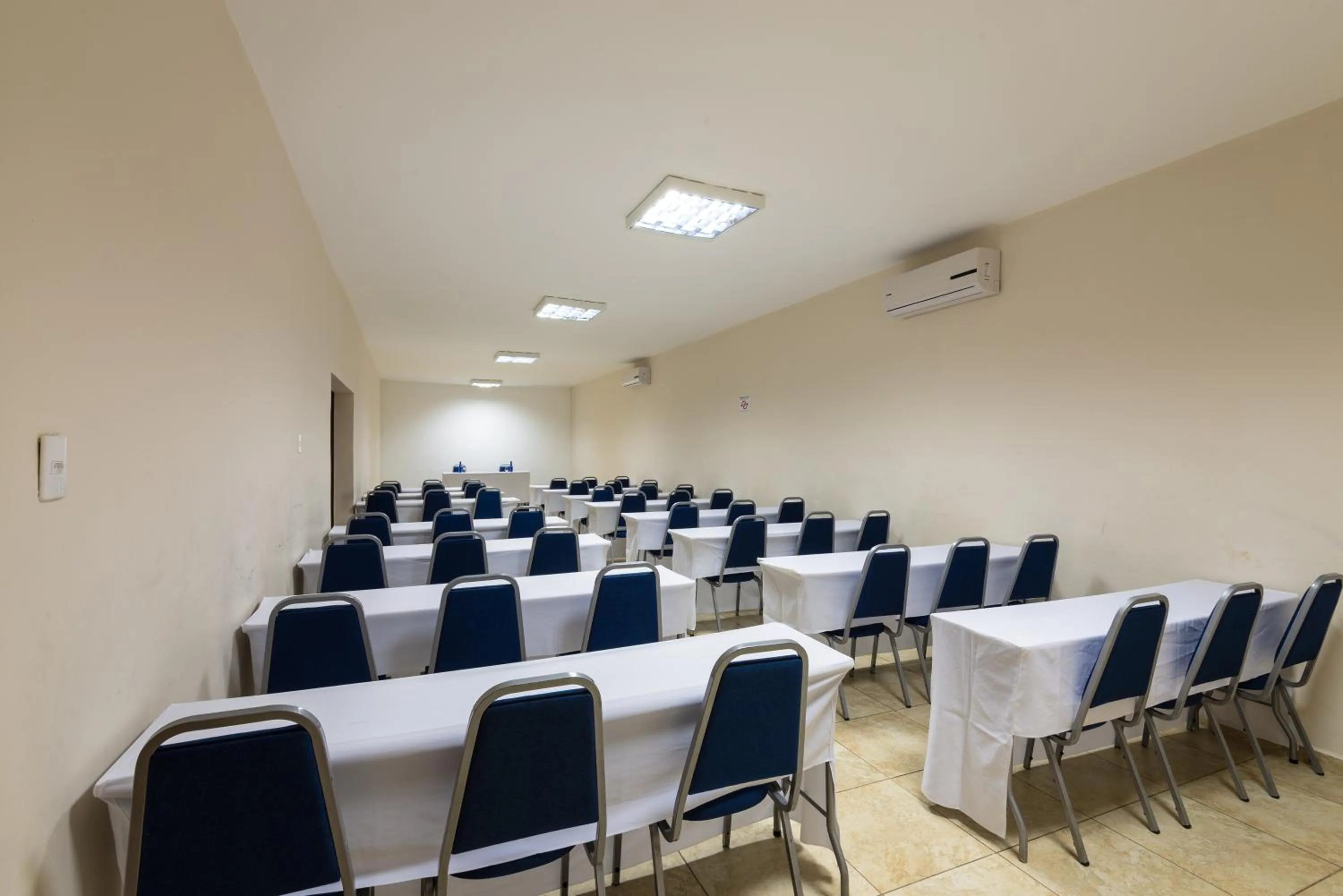 Business facilities in Hotel Guarany