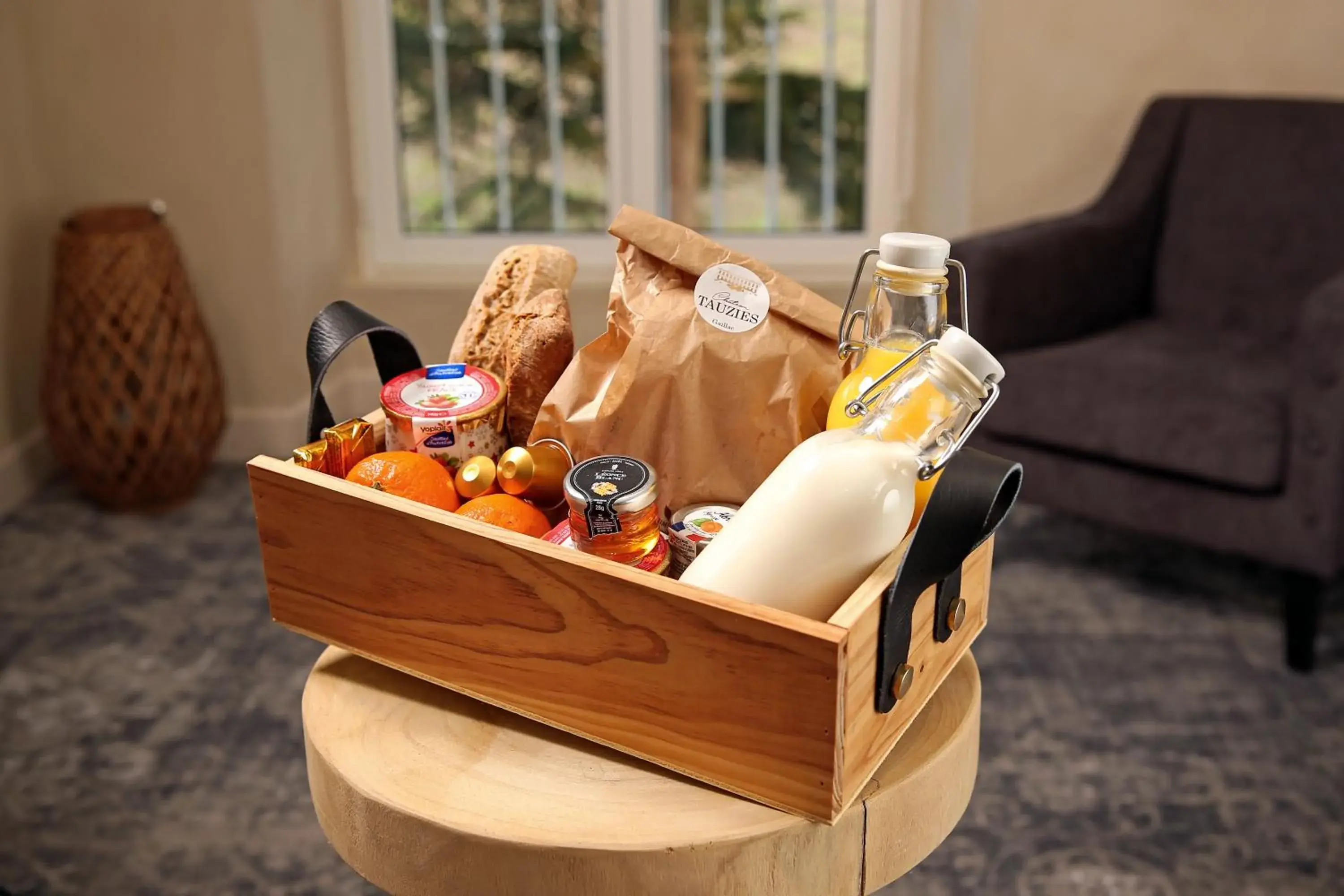 Breakfast in Château de Tauzies, The Originals Relais Breakfast in Château de Tauzies, The Originals Relais