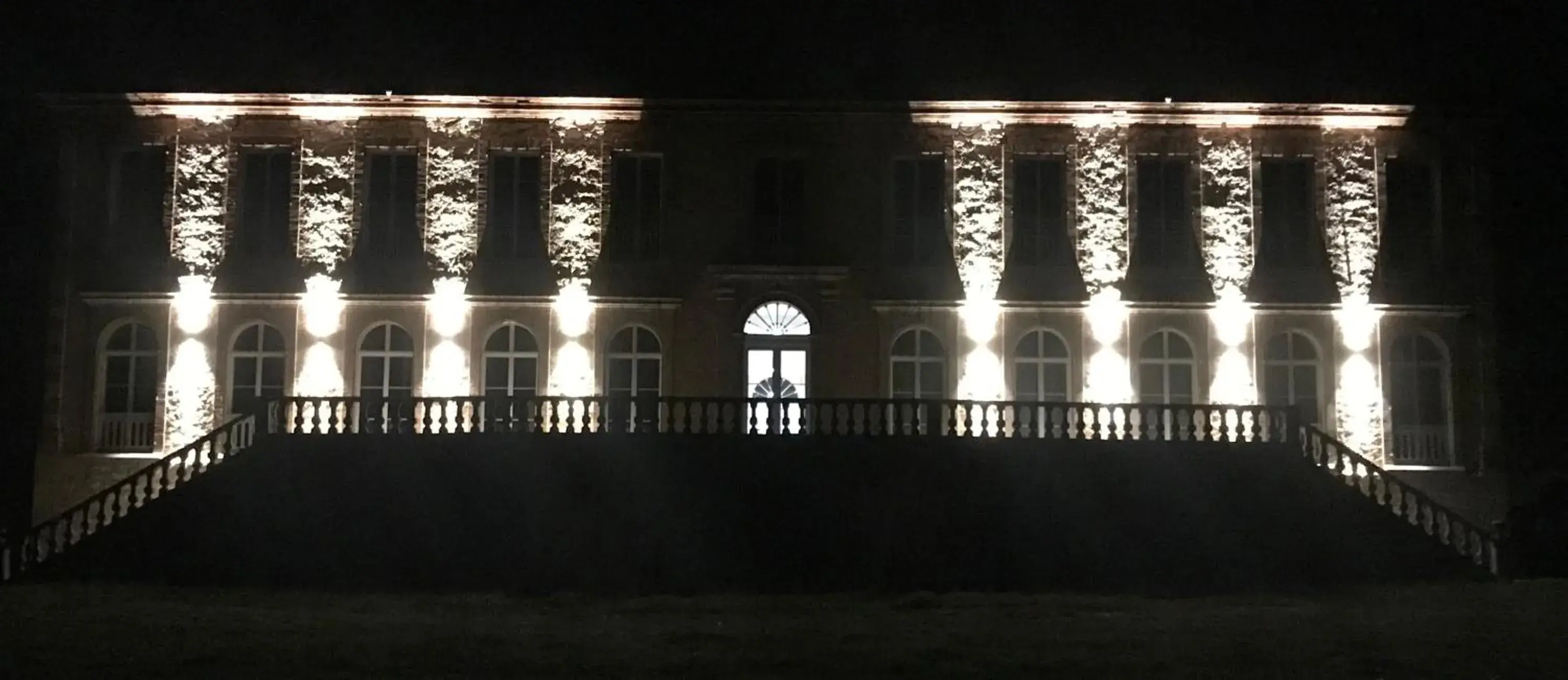 Property building in Château de Tauzies, The Originals Relais Property building in Château de Tauzies, The Originals Relais