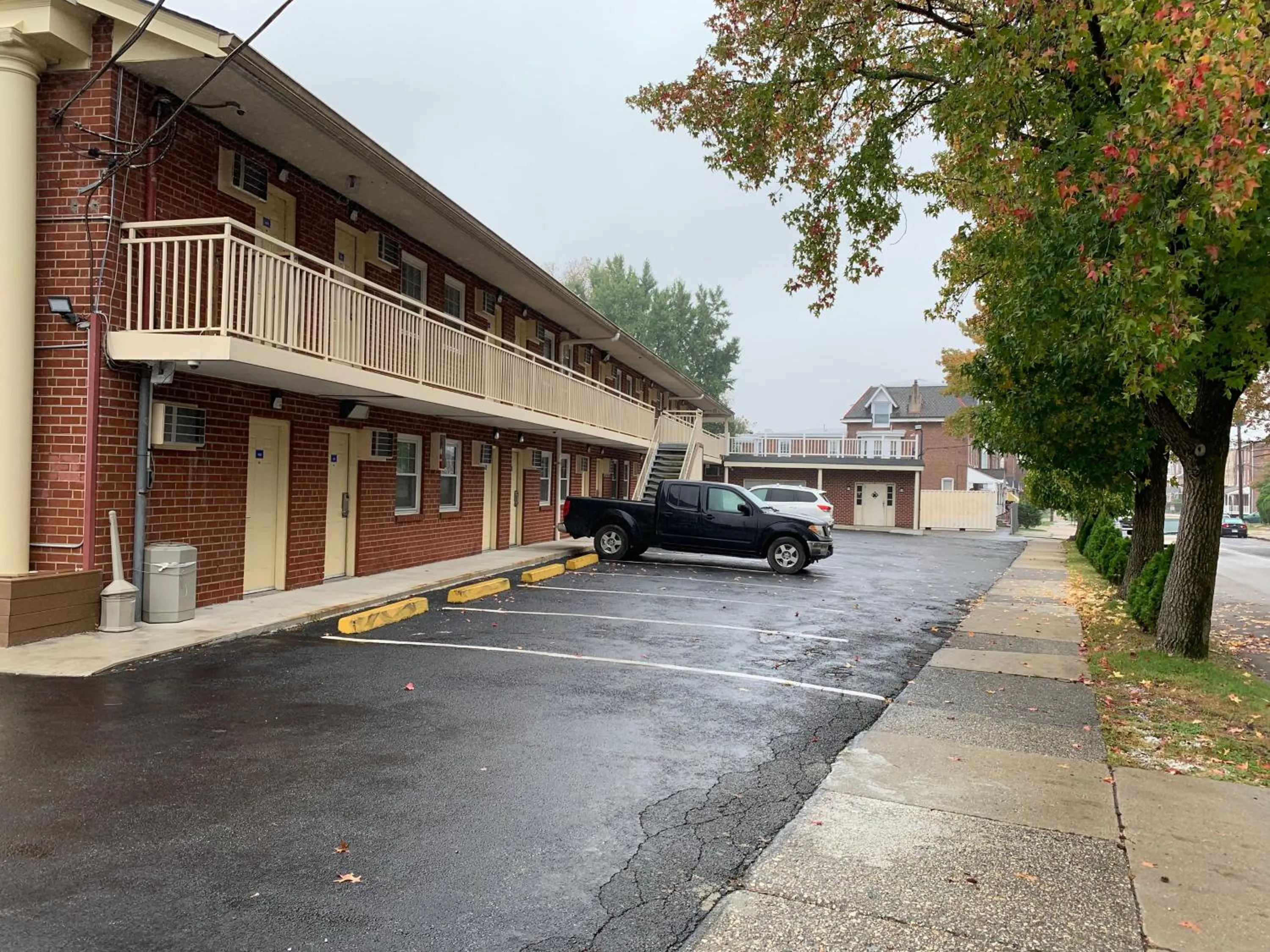 Red Carpet Inn - Norristown