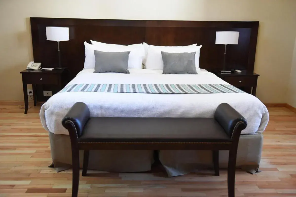 Deluxe Twin Suite - Non-Smoking in Howard Johnson Resort & Spa Escobar Deluxe Twin Suite - Non-Smoking in Howard Johnson Resort & Spa Escobar