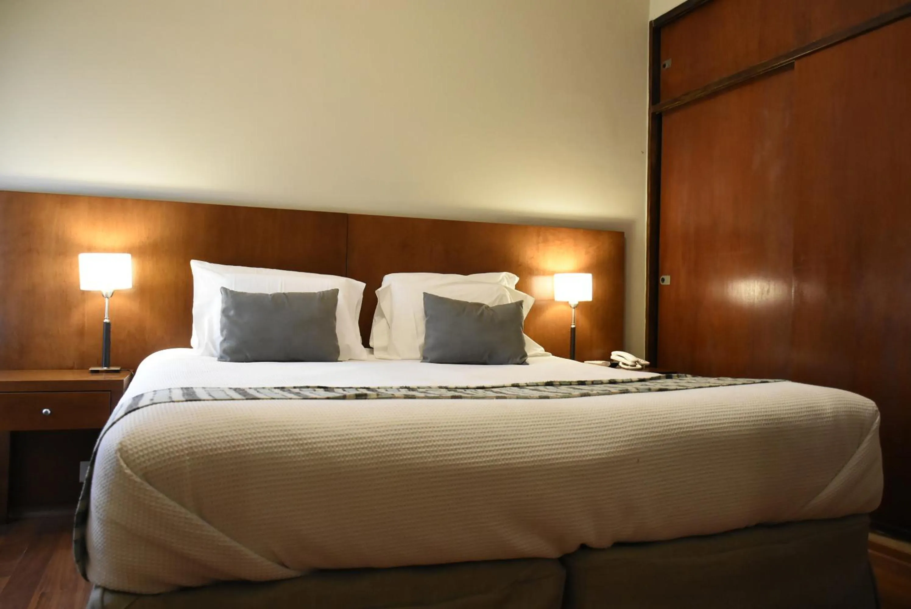 Photo of the whole room, Bed in Howard Johnson Resort & Spa Escobar