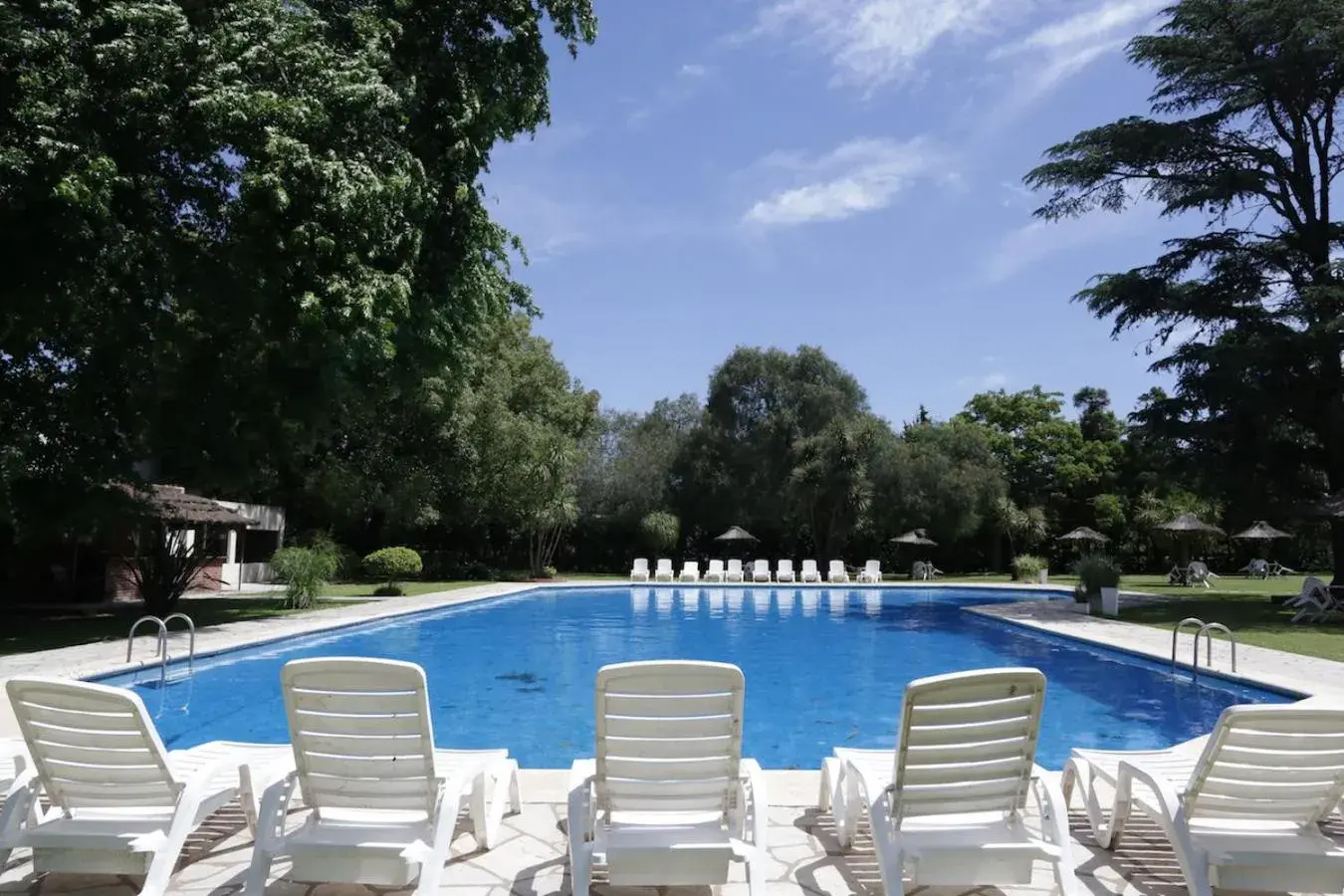 Swimming pool in Howard Johnson Resort & Spa Escobar Swimming pool in Howard Johnson Resort & Spa Escobar