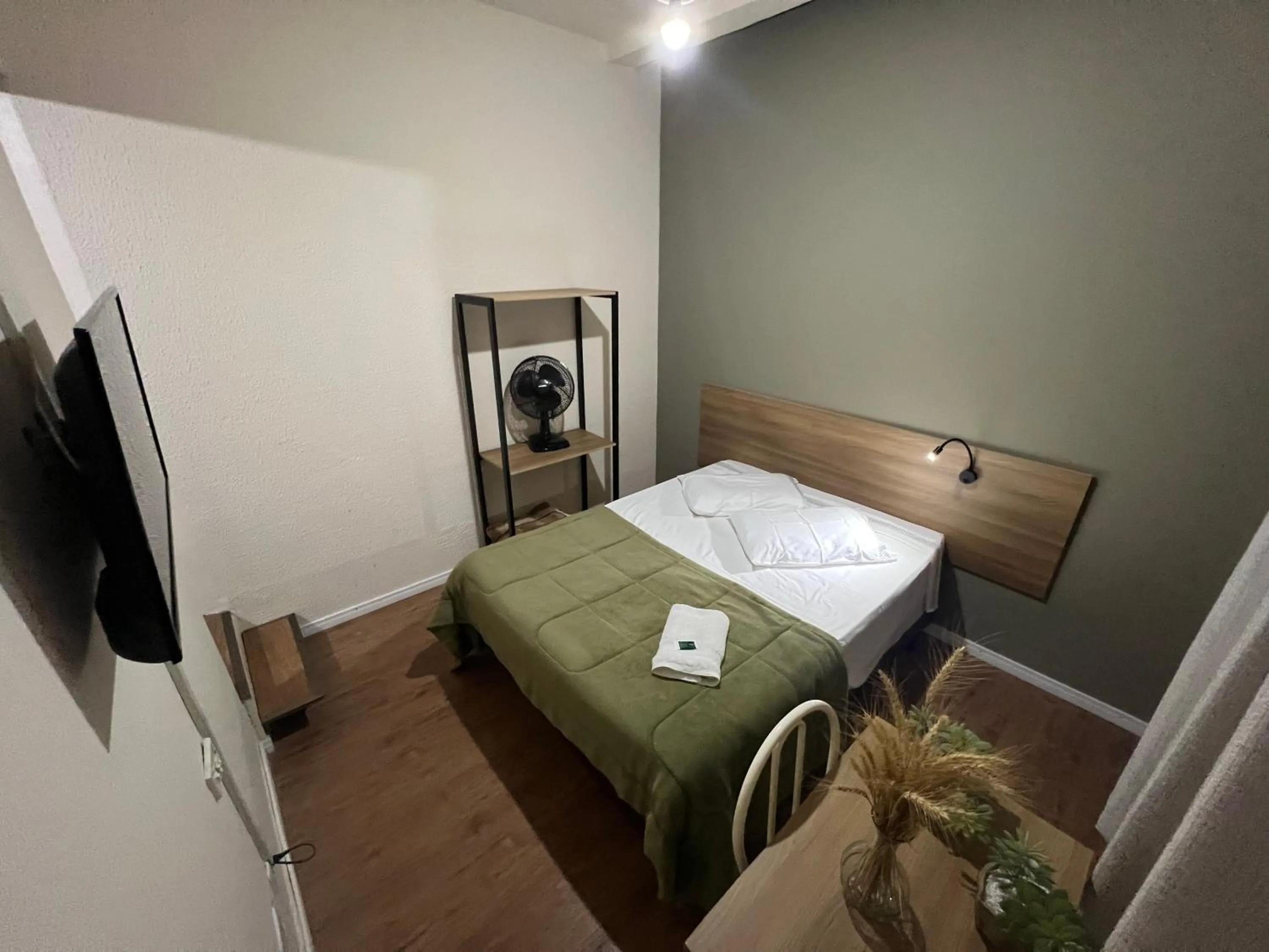 Bedroom, Bed in Hotel Elithi - O melhor custo benefício