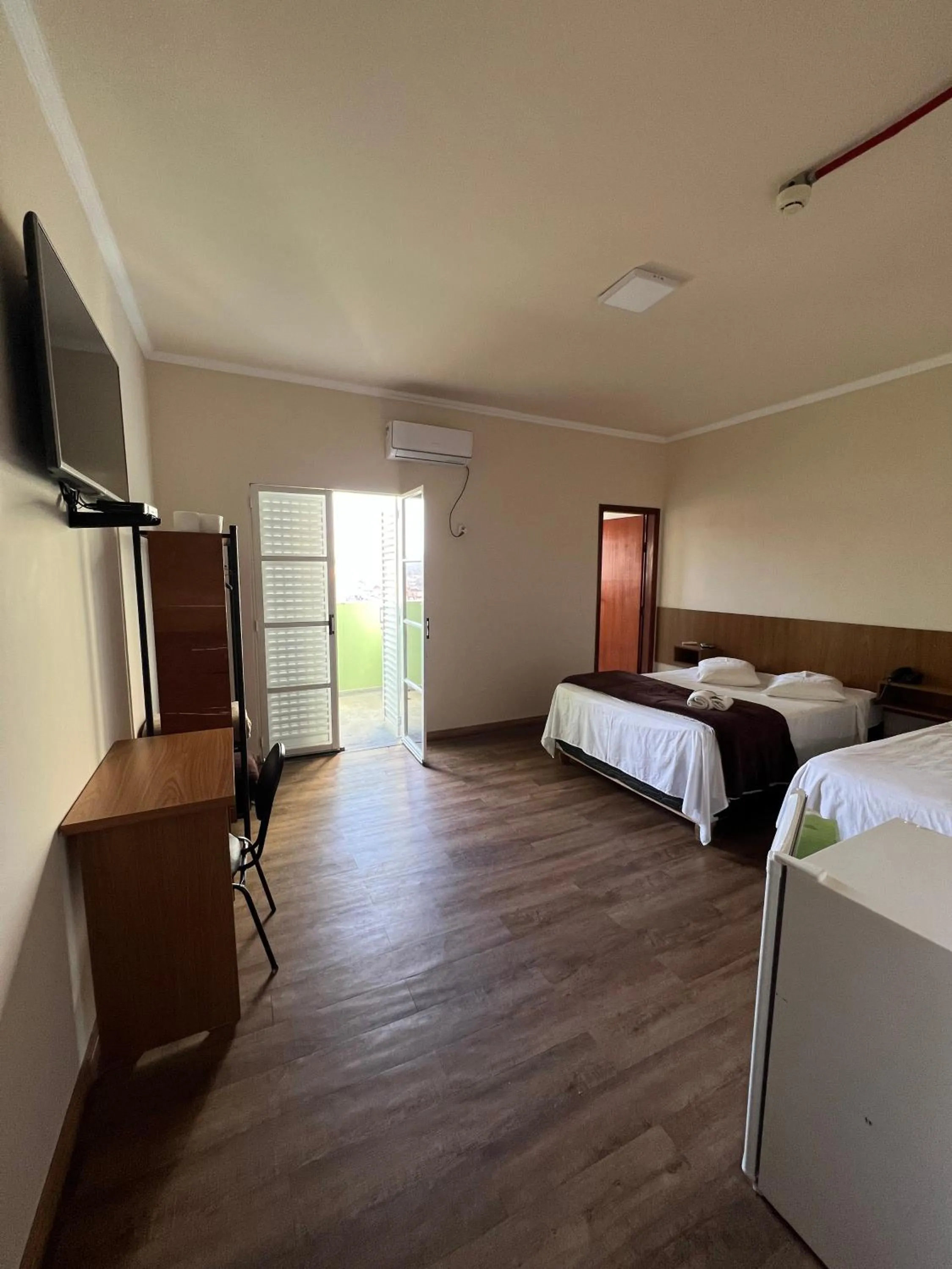 Bedroom, Bed in Hotel Elithi - O melhor custo benefício