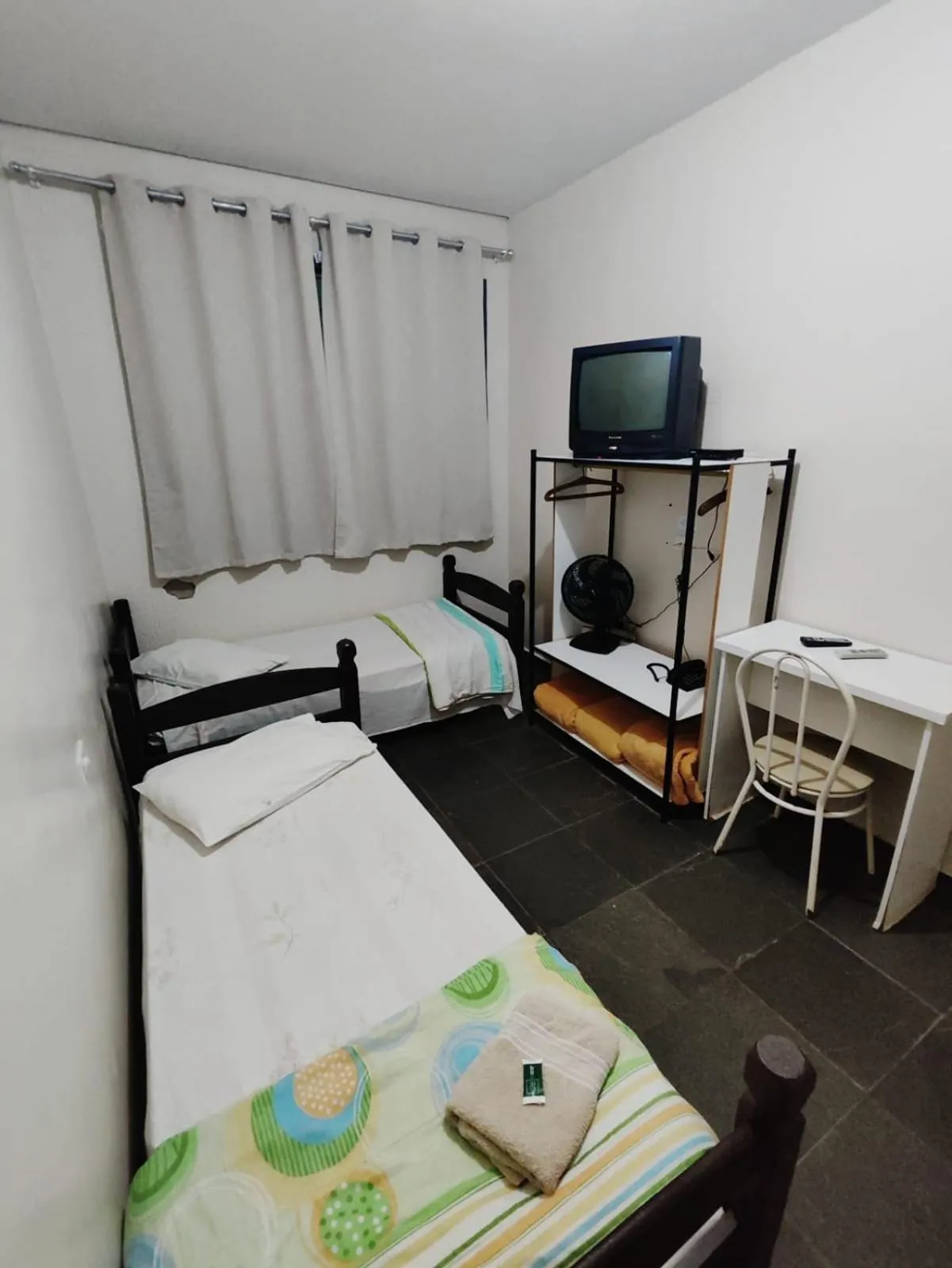 TV and multimedia, Bed in Hotel Elithi - O melhor custo benefício