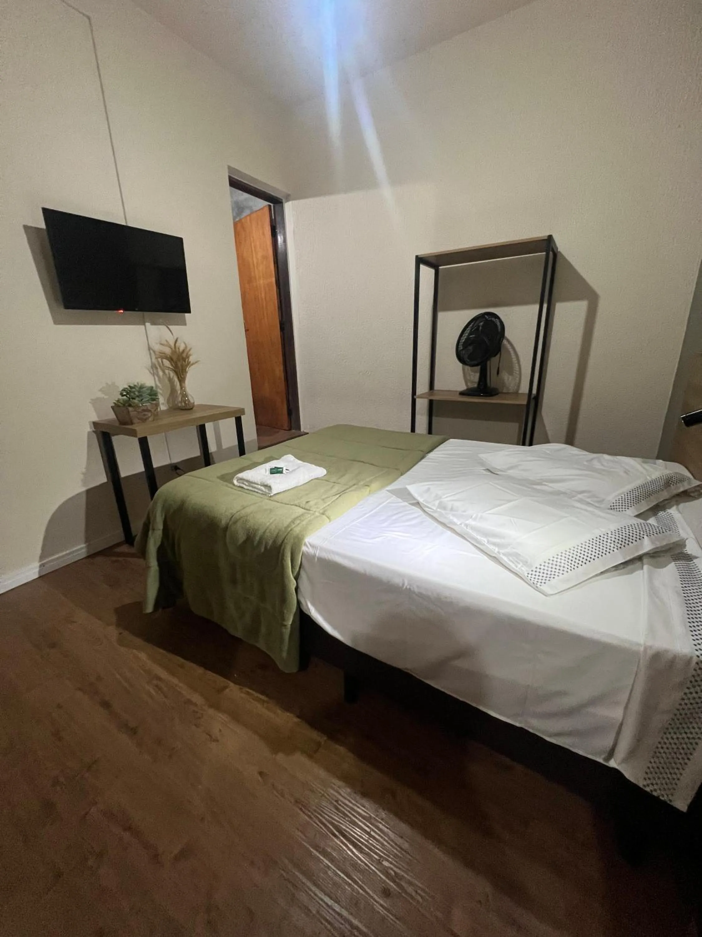 Bedroom, Bed in Hotel Elithi - O melhor custo benefício