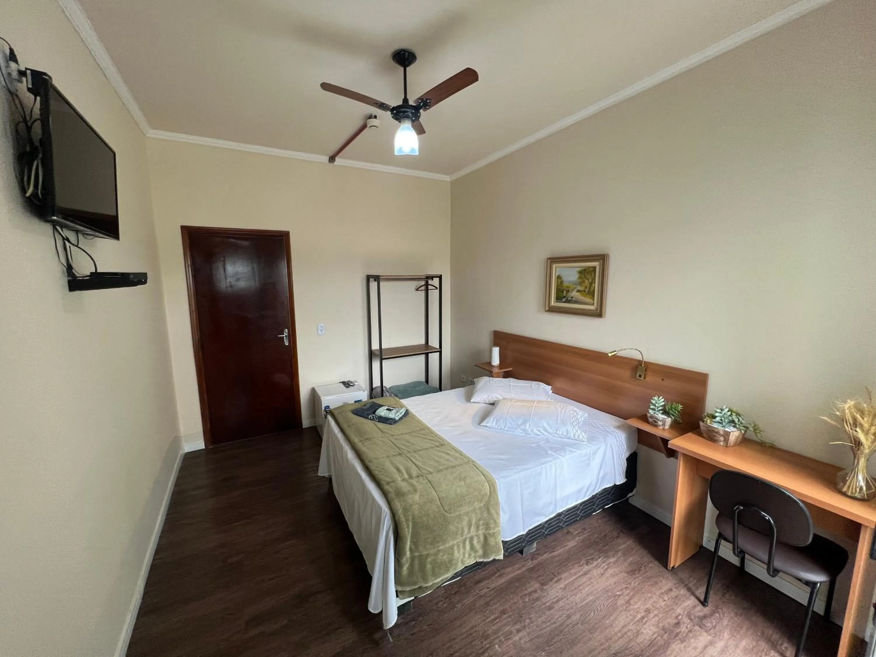 Bedroom, Bed in Hotel Elithi - O melhor custo benefício