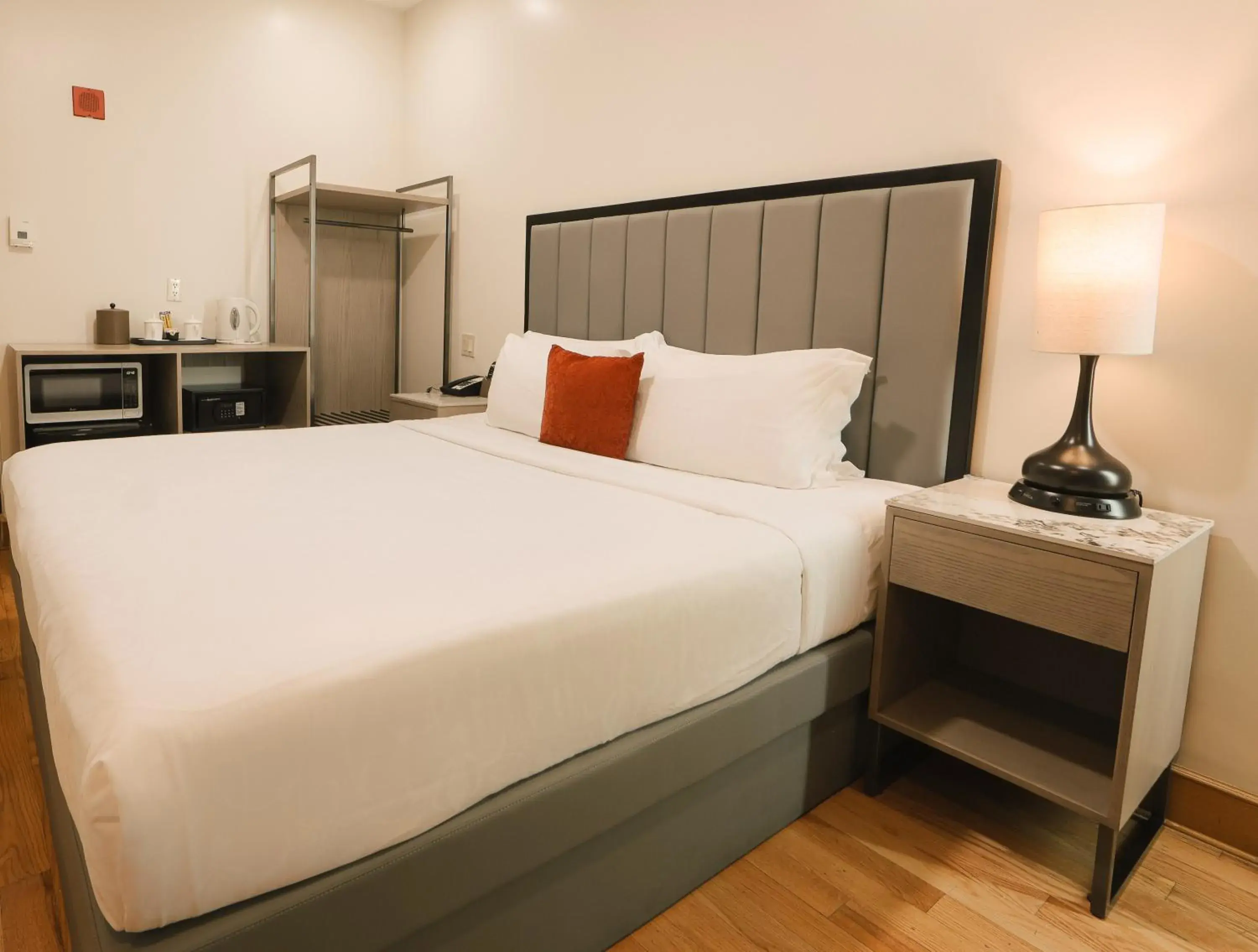 Bed in Asiatic Hotel - Flushing Bed in Asiatic Hotel - Flushing