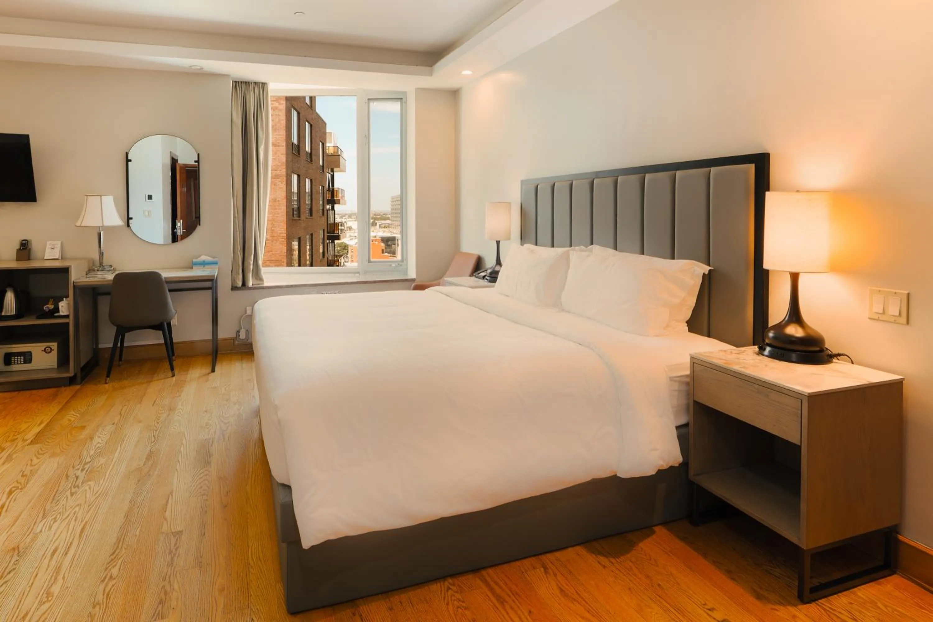 Bed in Asiatic Hotel - Flushing