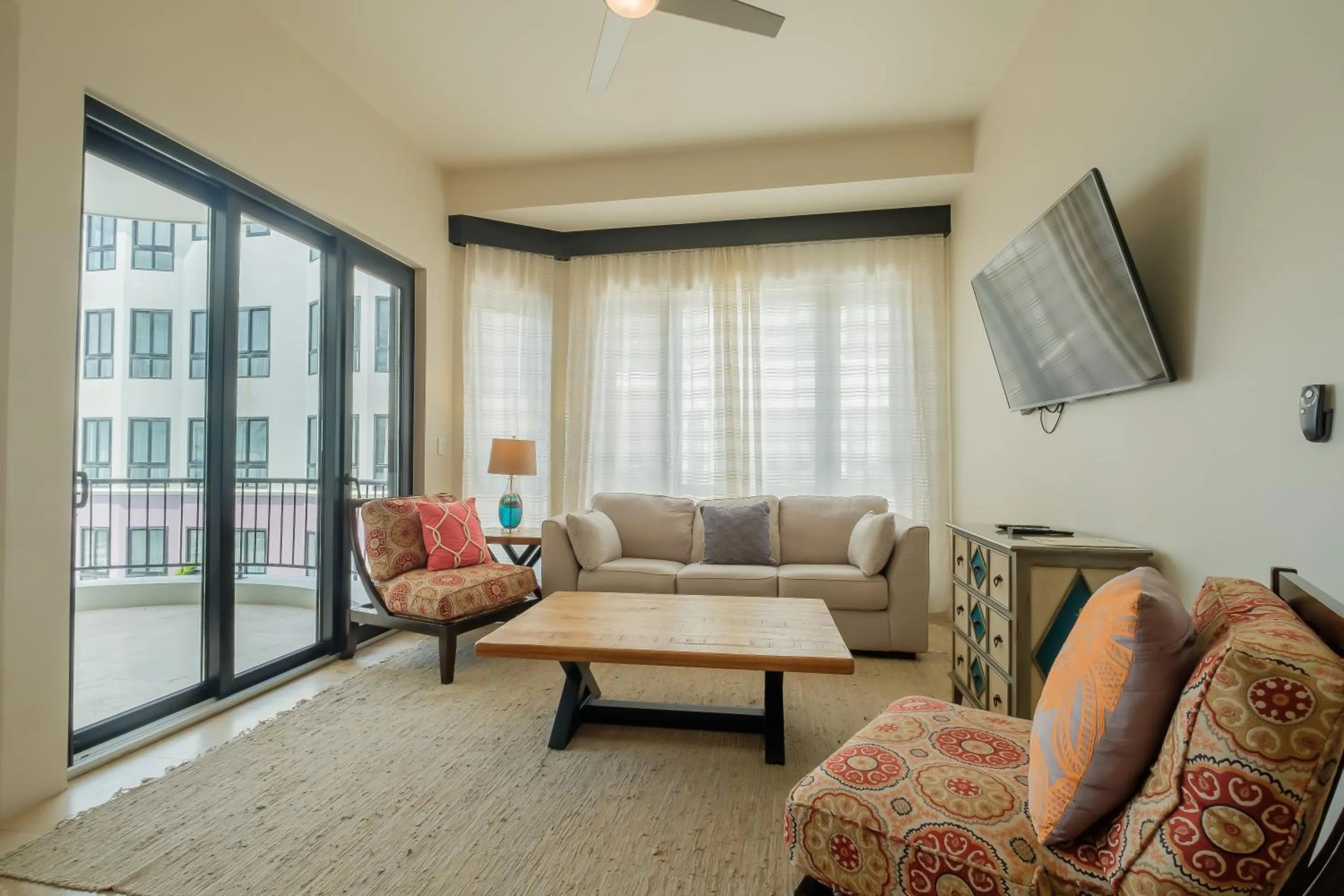 Living room in Diamante Beachfront Suites