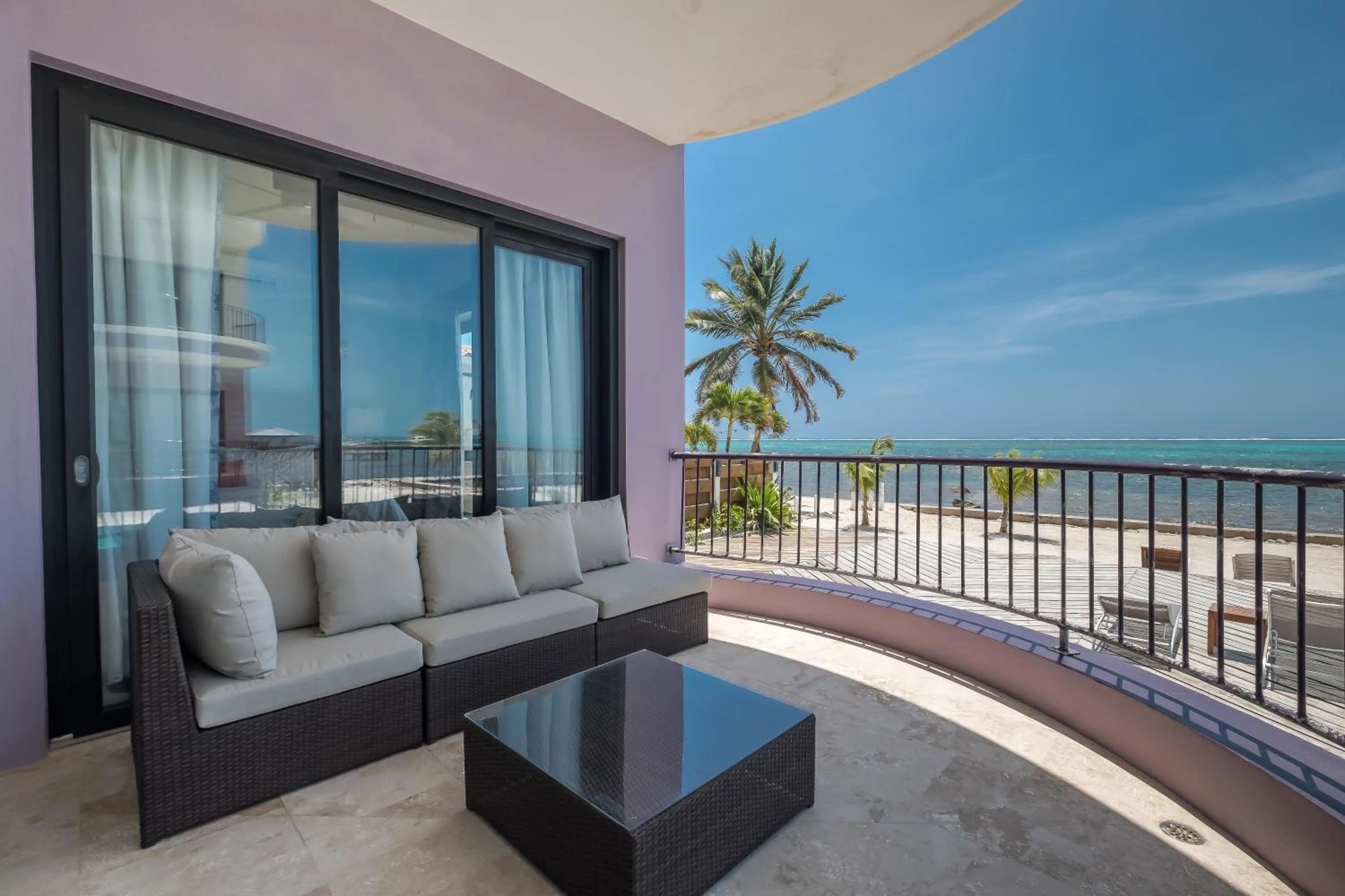 Balcony/Terrace in Diamante Beachfront Suites