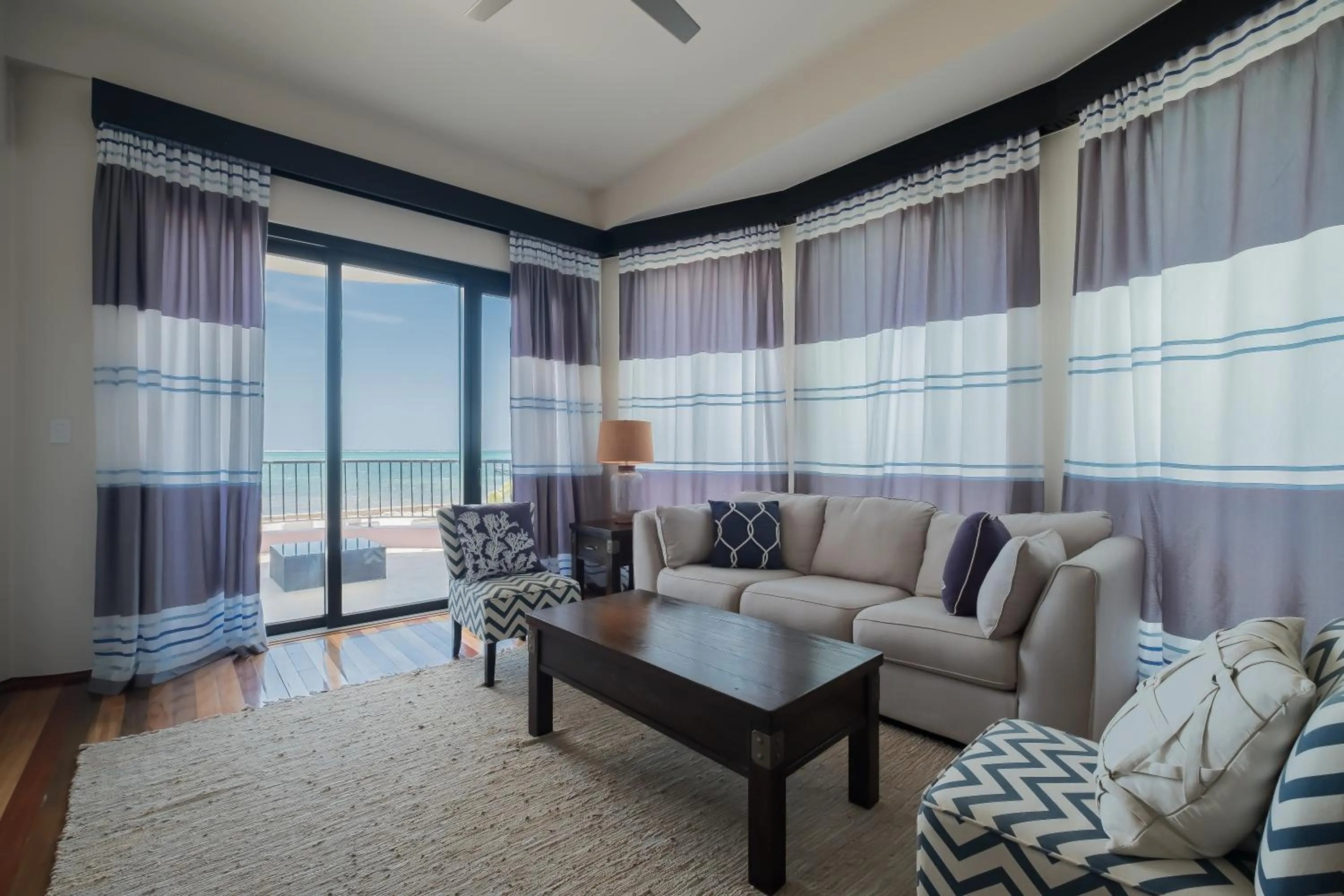 Living room in Diamante Beachfront Suites