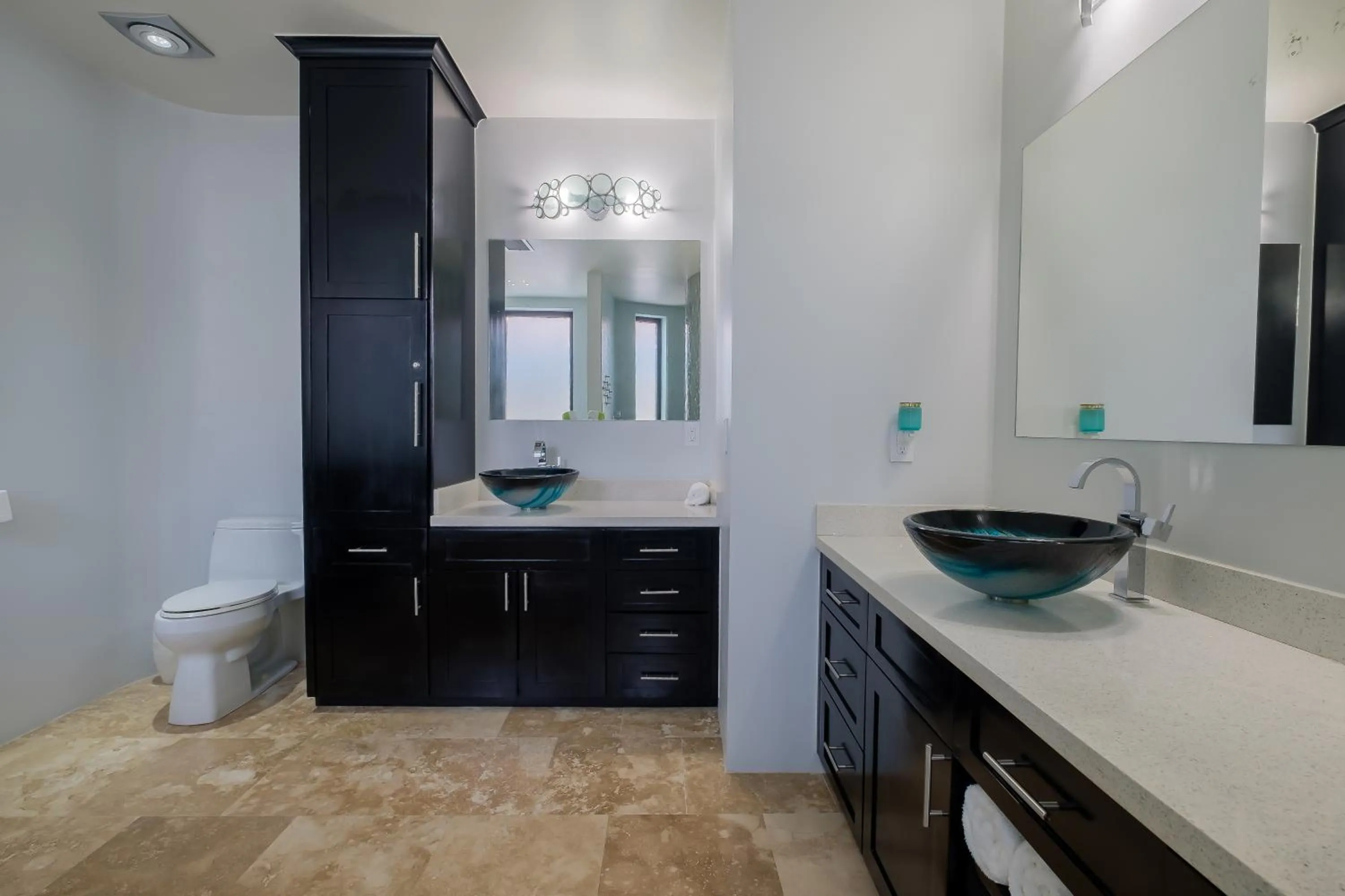 Bathroom in Diamante Beachfront Suites