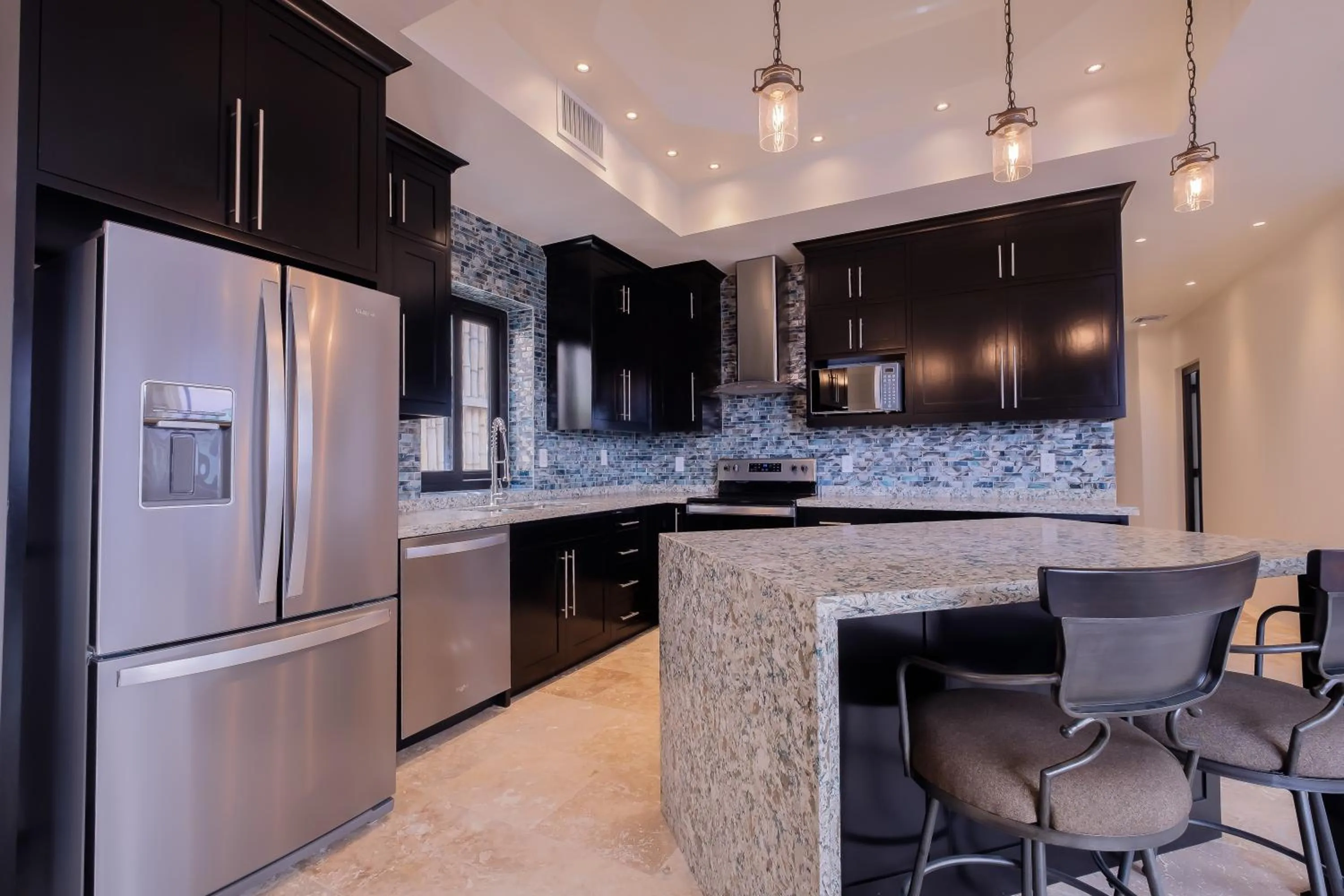 Kitchen or kitchenette in Diamante Beachfront Suites