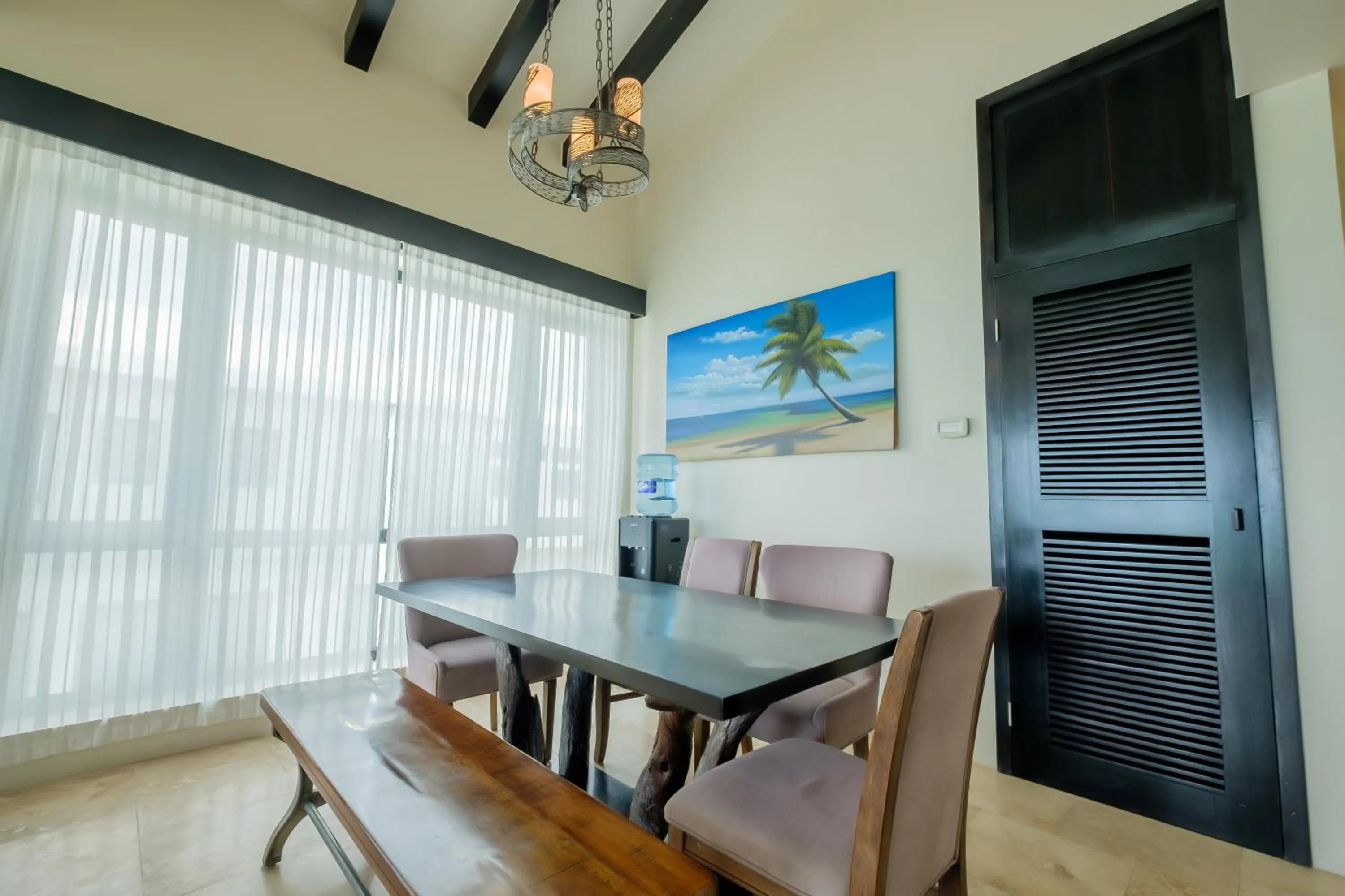Dining area in Diamante Beachfront Suites