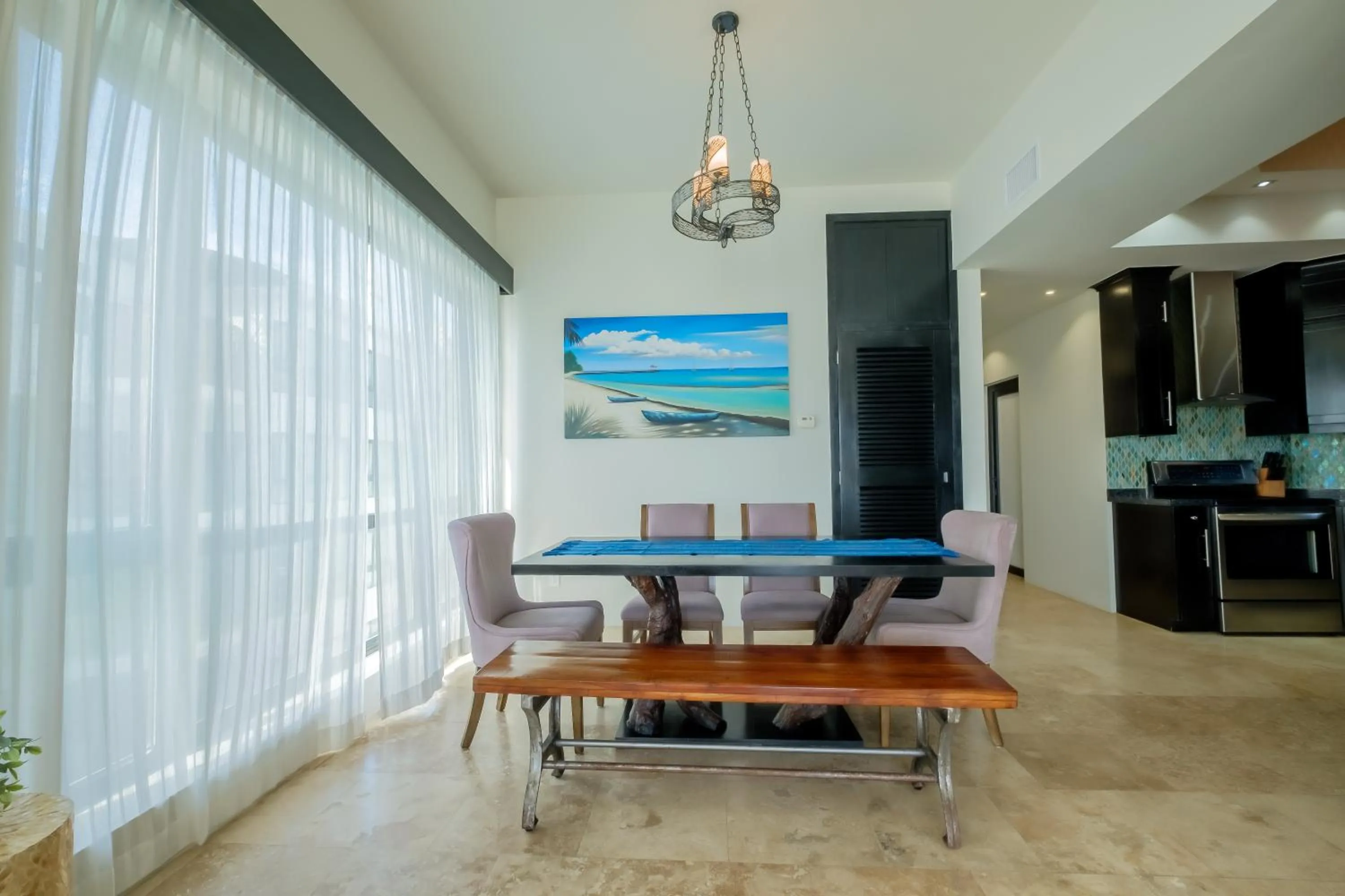 Dining area in Diamante Beachfront Suites