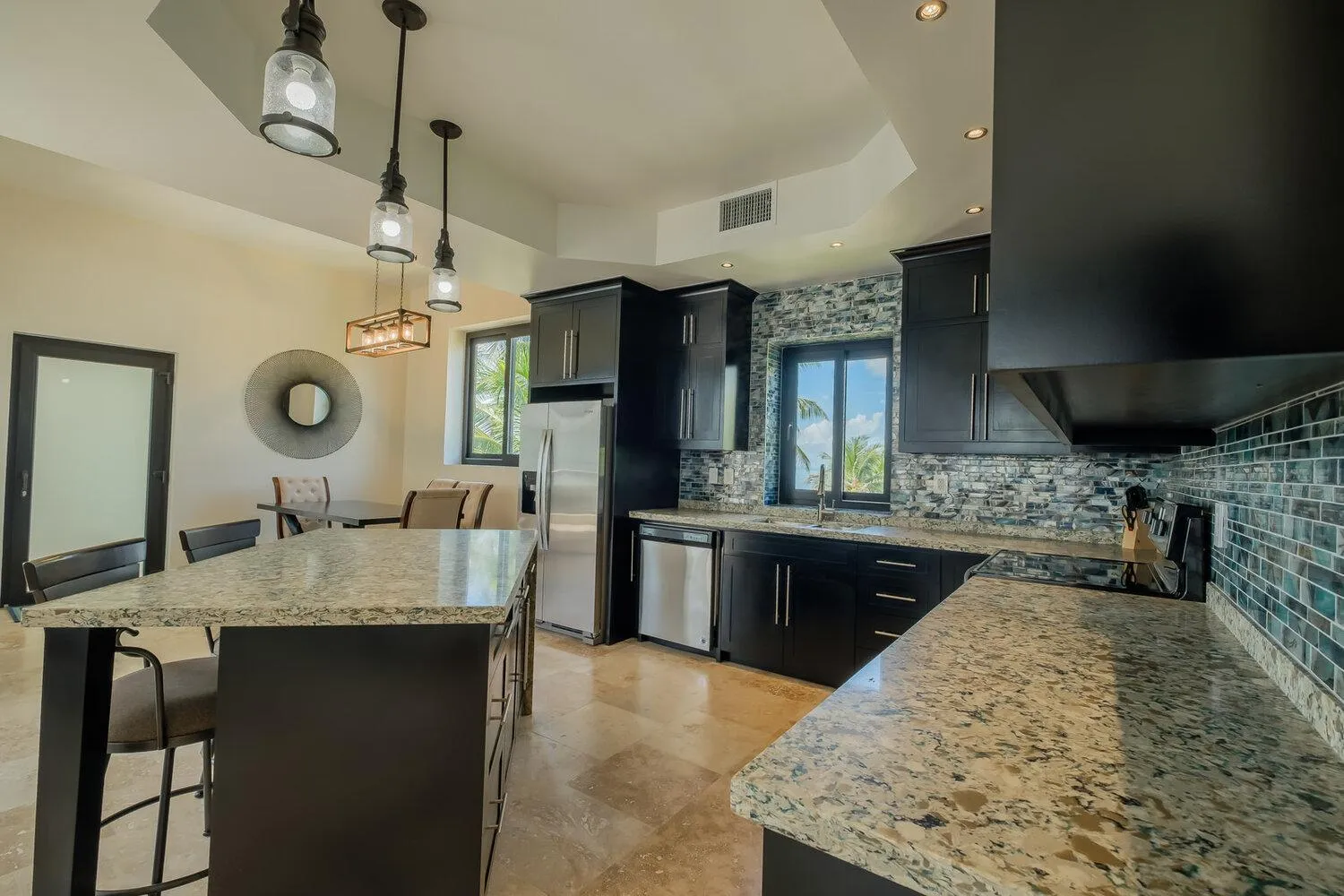 Kitchen or kitchenette in Diamante Beachfront Suites
