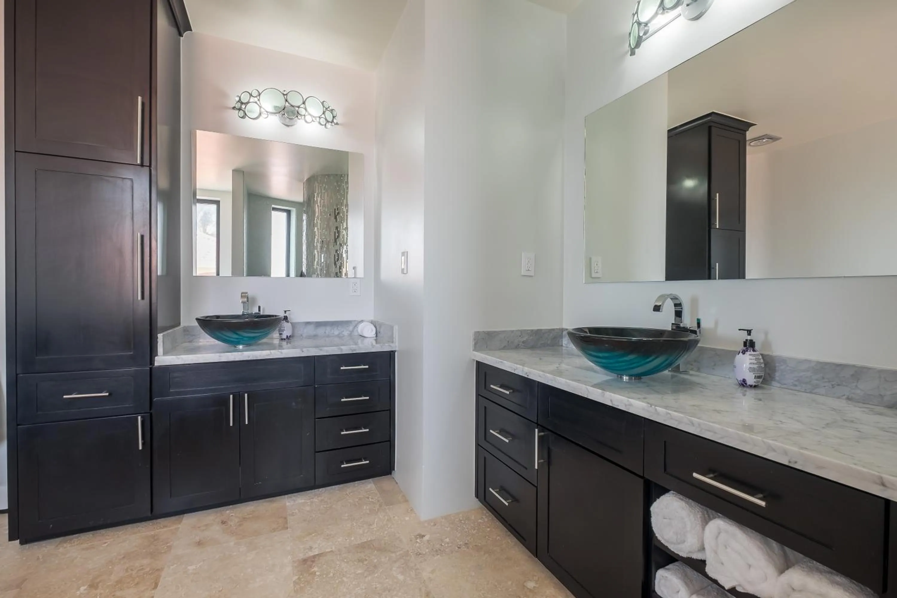 Bathroom in Diamante Beachfront Suites