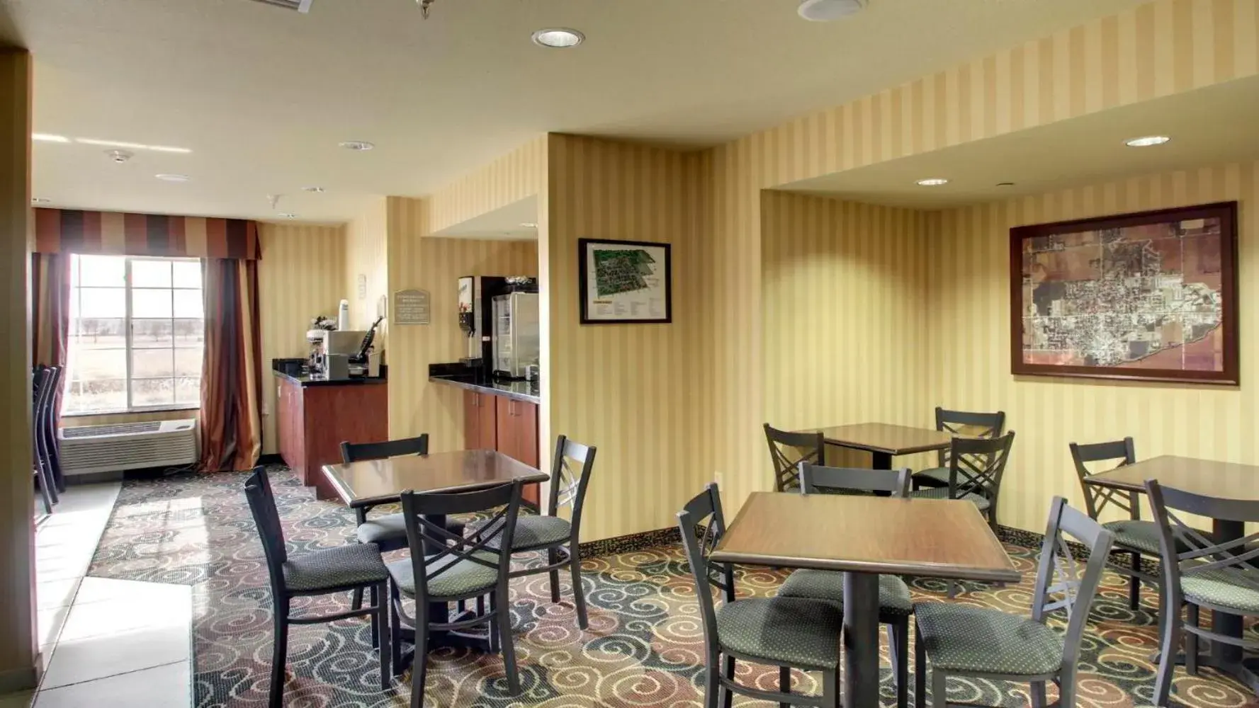 Breakfast in Cobblestone Hotel - Wayne Breakfast in Cobblestone Hotel - Wayne