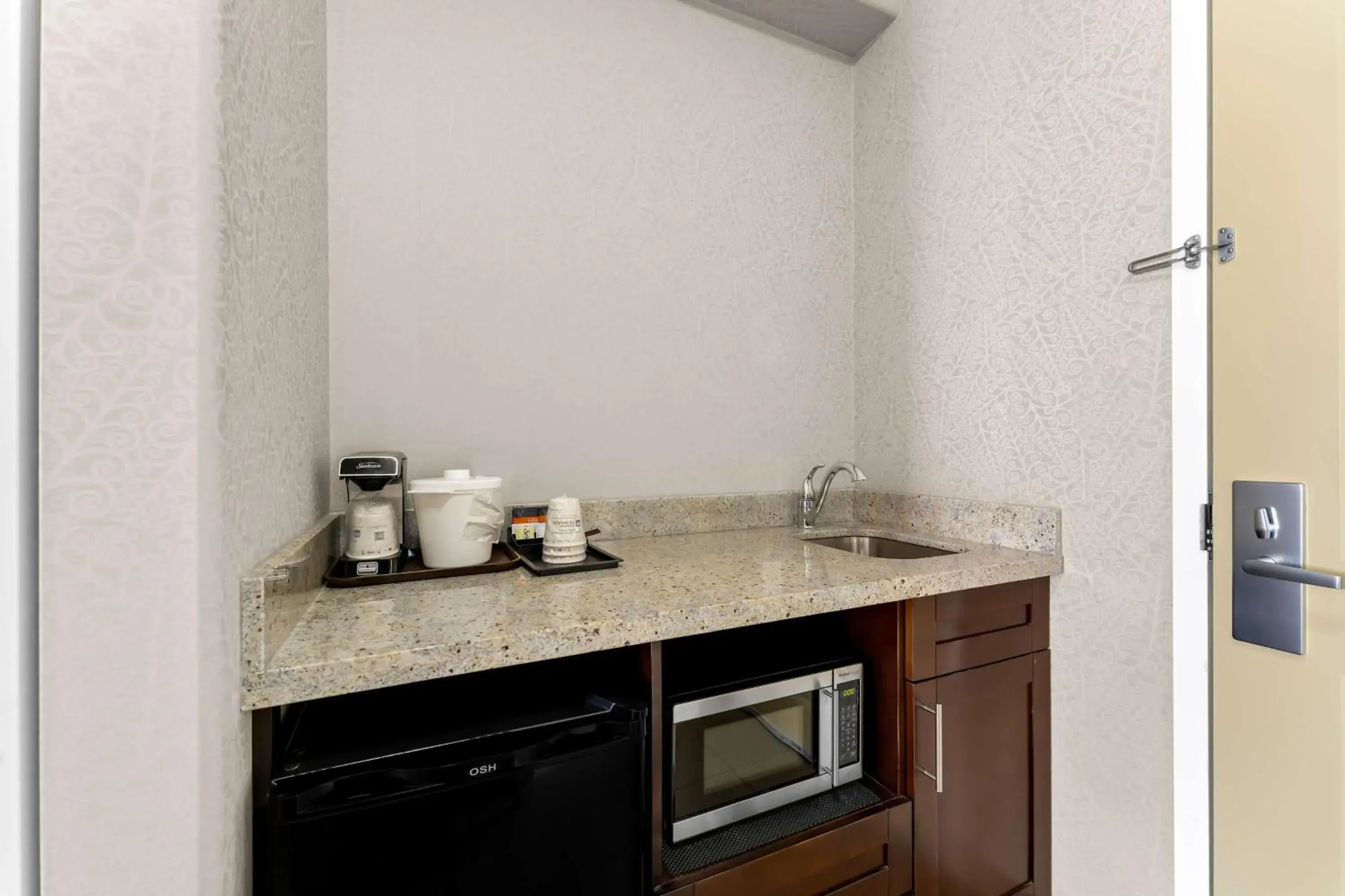 King Room with Spa Bath - Non-Smoking in Best Western Williams Lake King Room with Spa Bath - Non-Smoking in Best Western Williams Lake