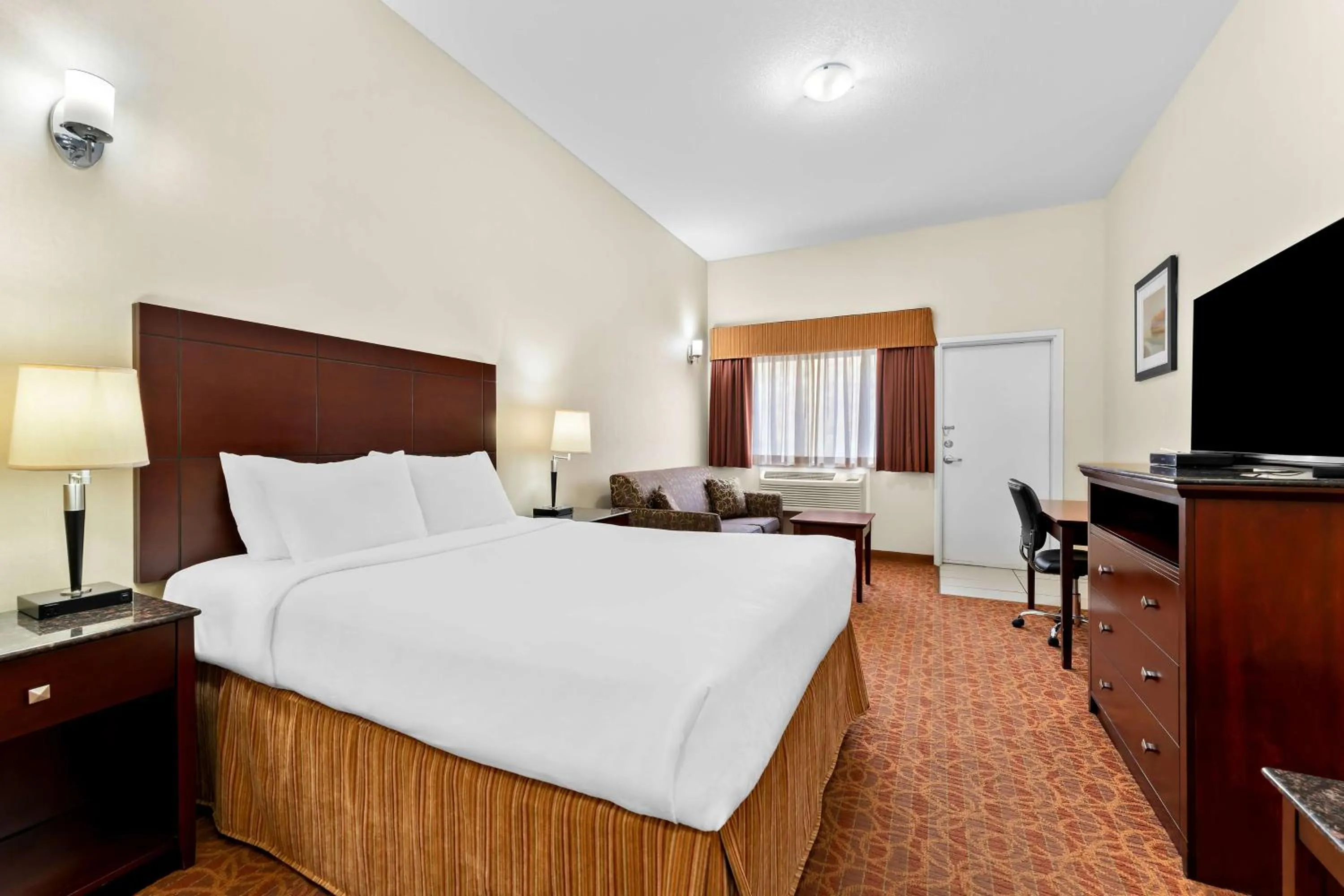 Bedroom, Bed in Best Western Williams Lake