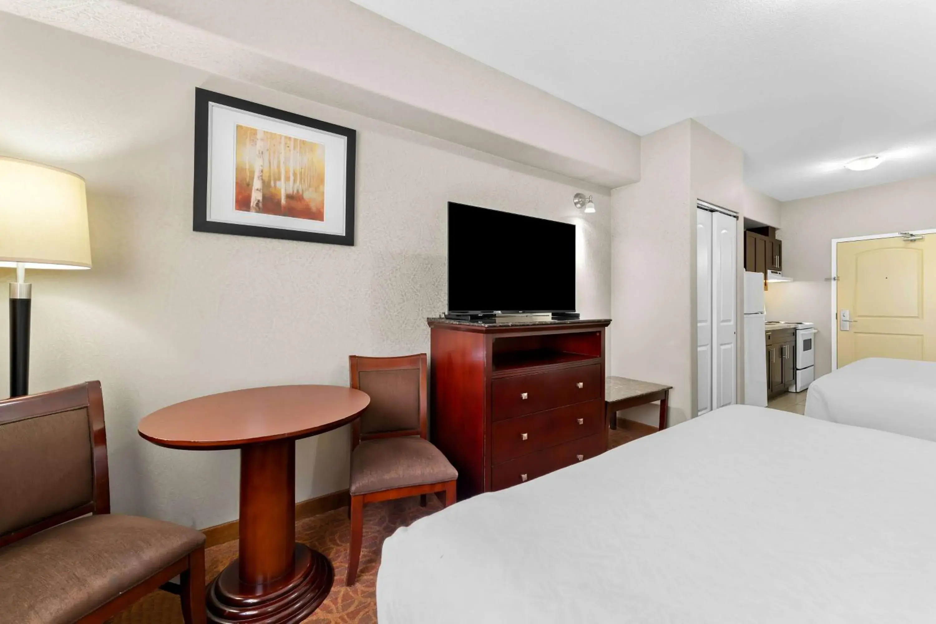 Bedroom, Bed in Best Western Williams Lake Bedroom, Bed in Best Western Williams Lake