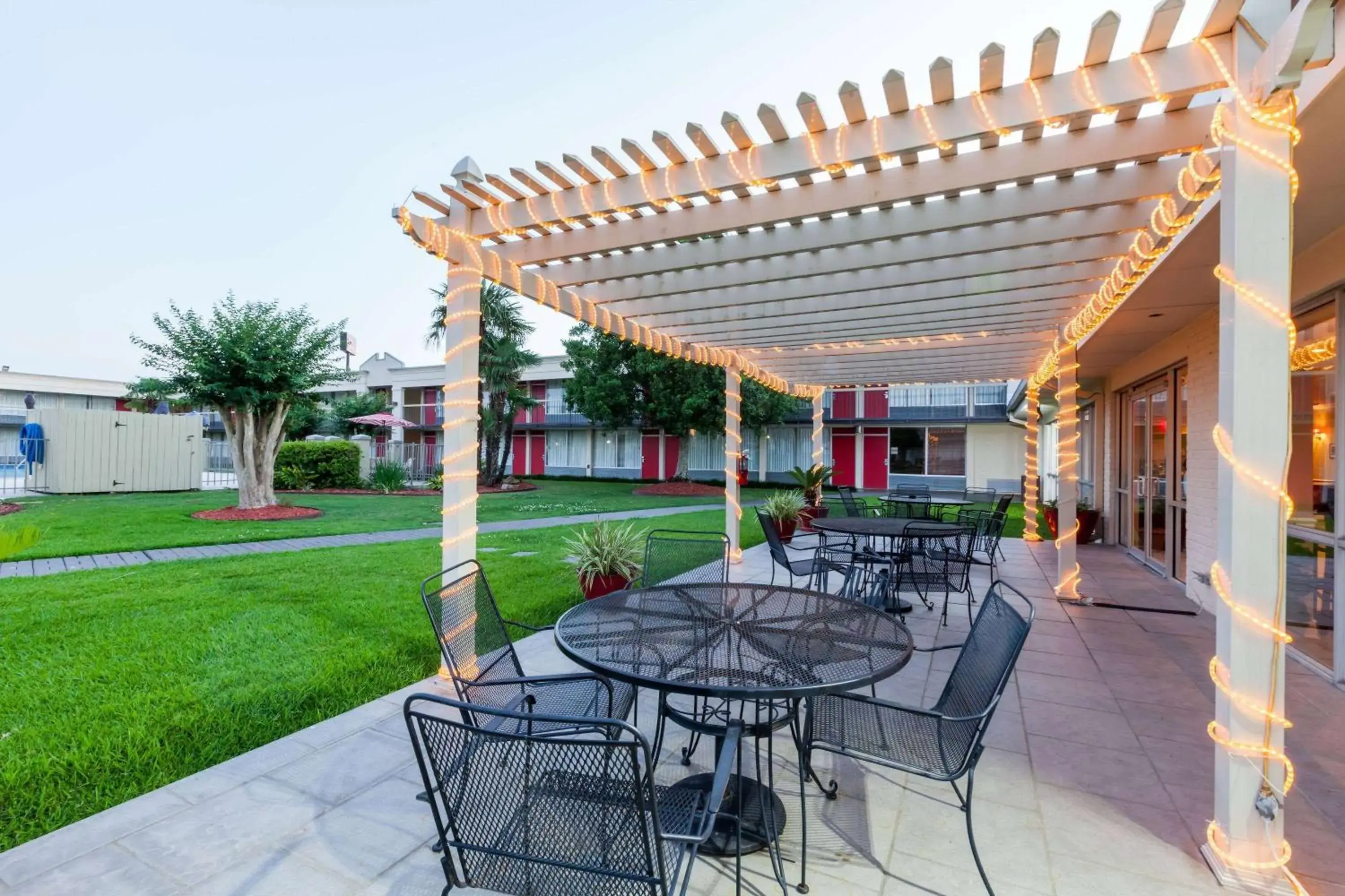 Inner courtyard view in Ramada by Wyndham New Iberia Inner courtyard view in Ramada by Wyndham New Iberia