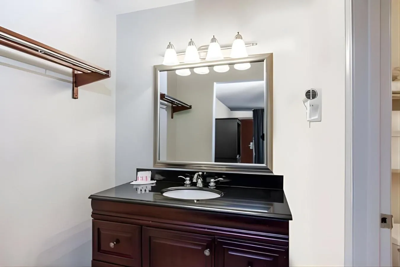 Bathroom in Iberia House & Suites