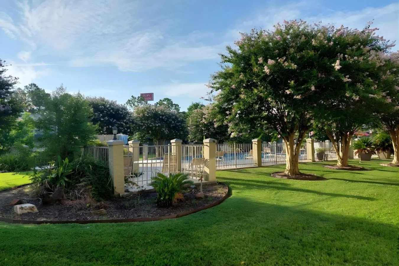 Day in Iberia House & Suites