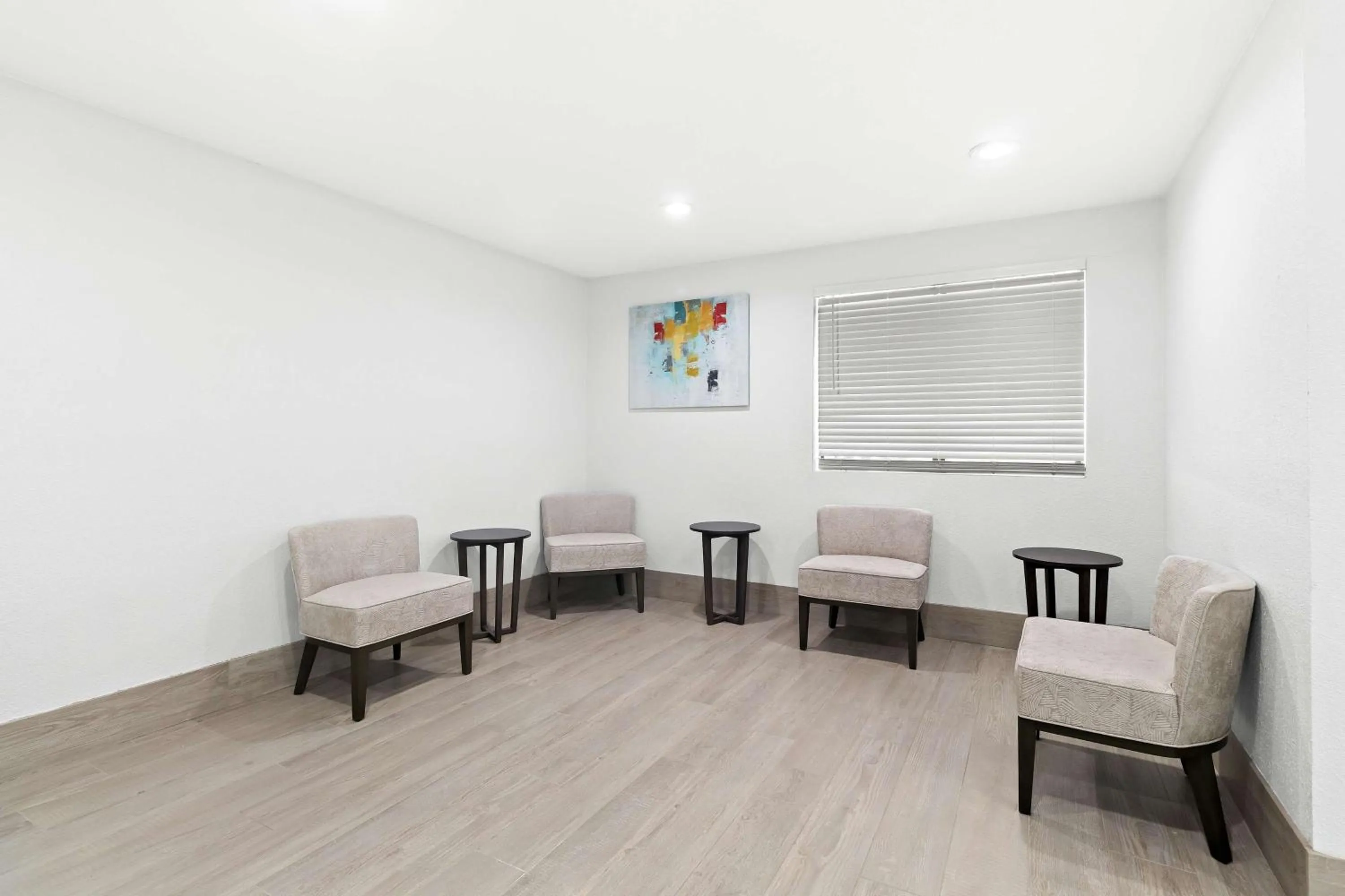 Lobby or reception in SureStay Hotel by Best Western Groves