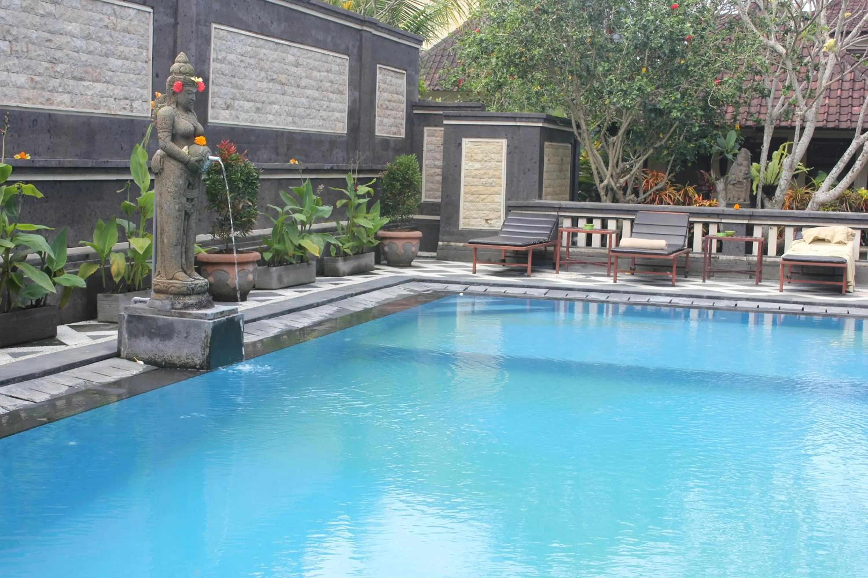 Swimming pool in Sagitarius Inn