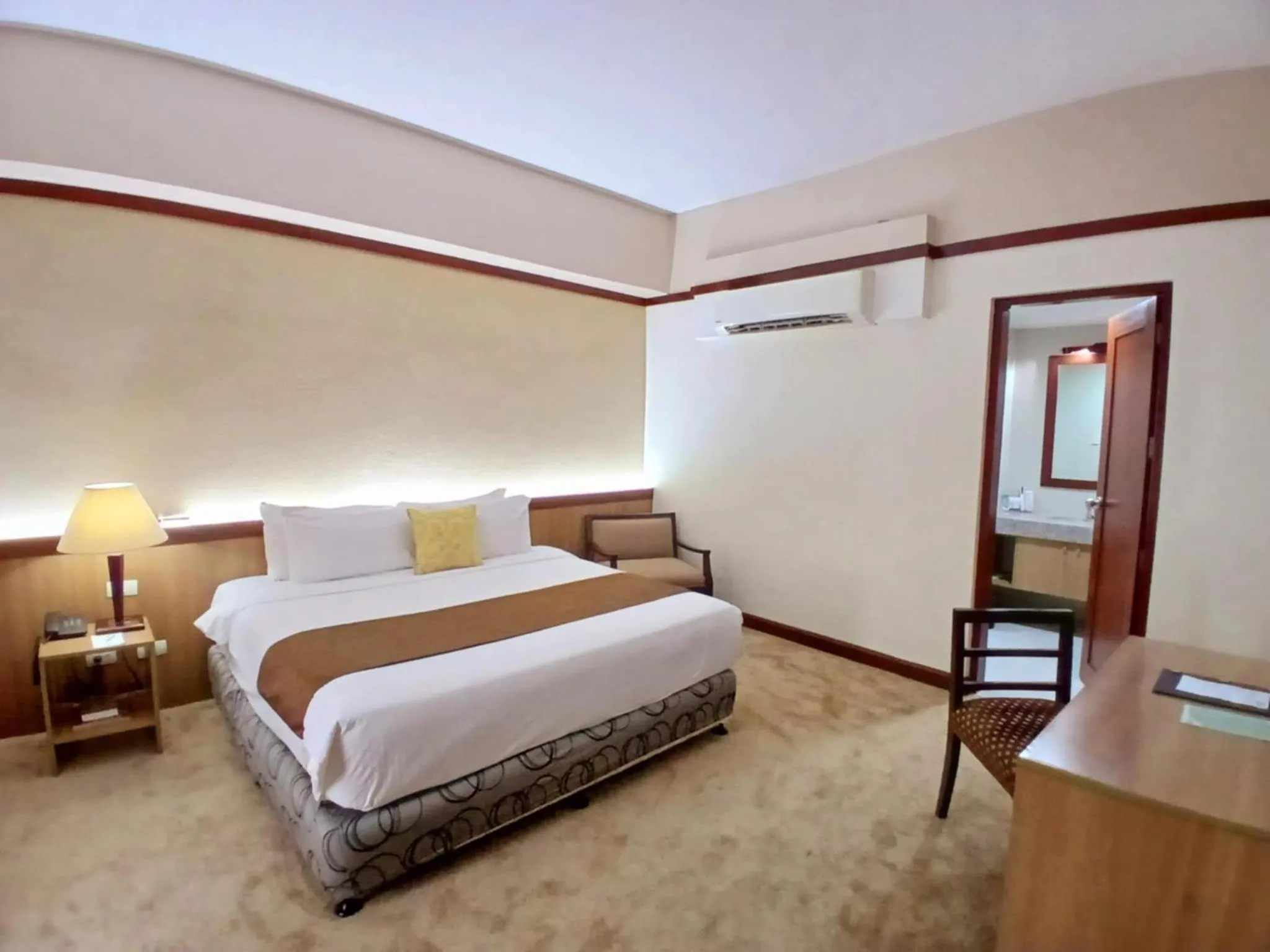 Bedroom, Bed in Dohera Hotel