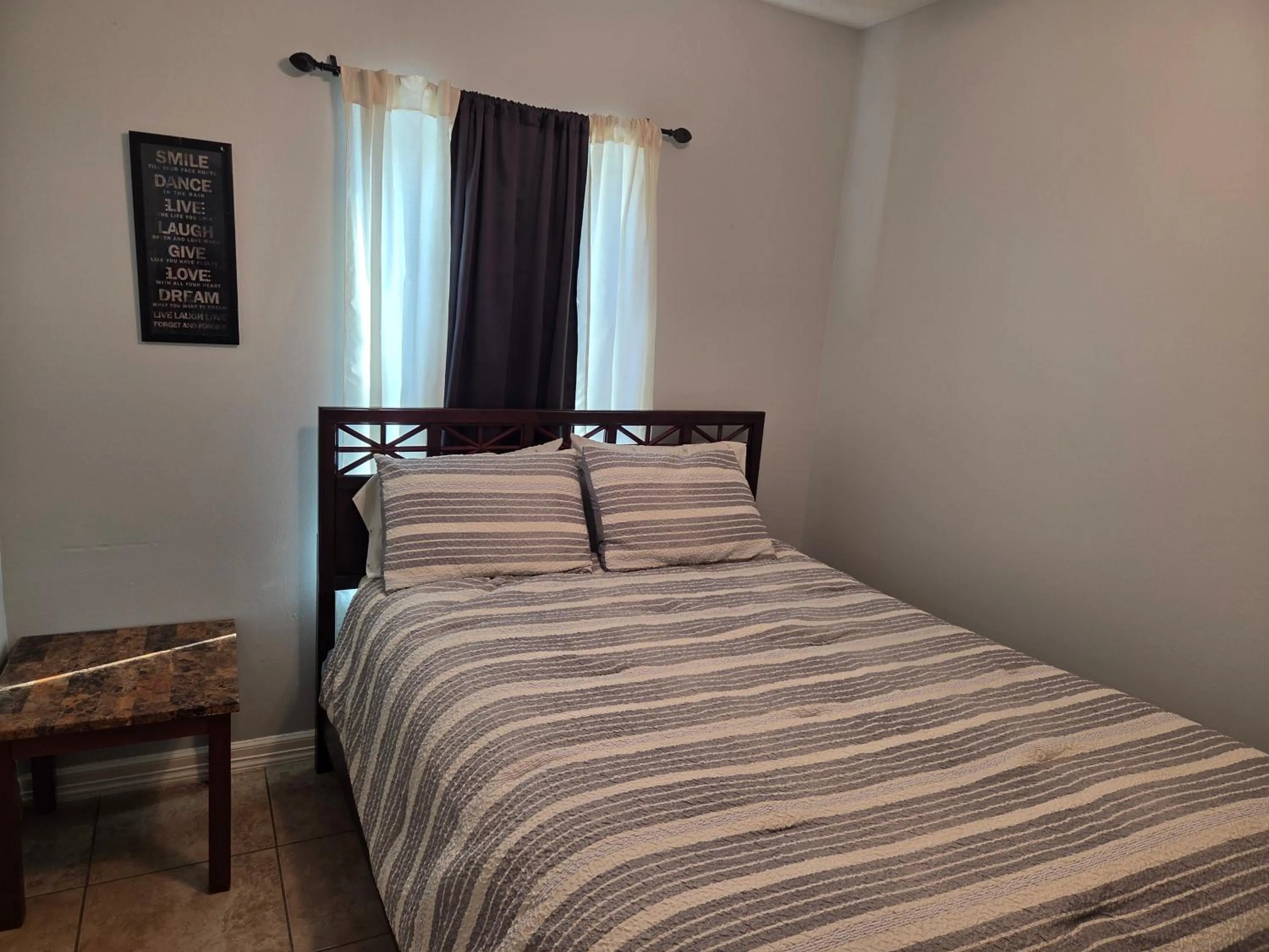 Bed in 107 Pike on Oceanside