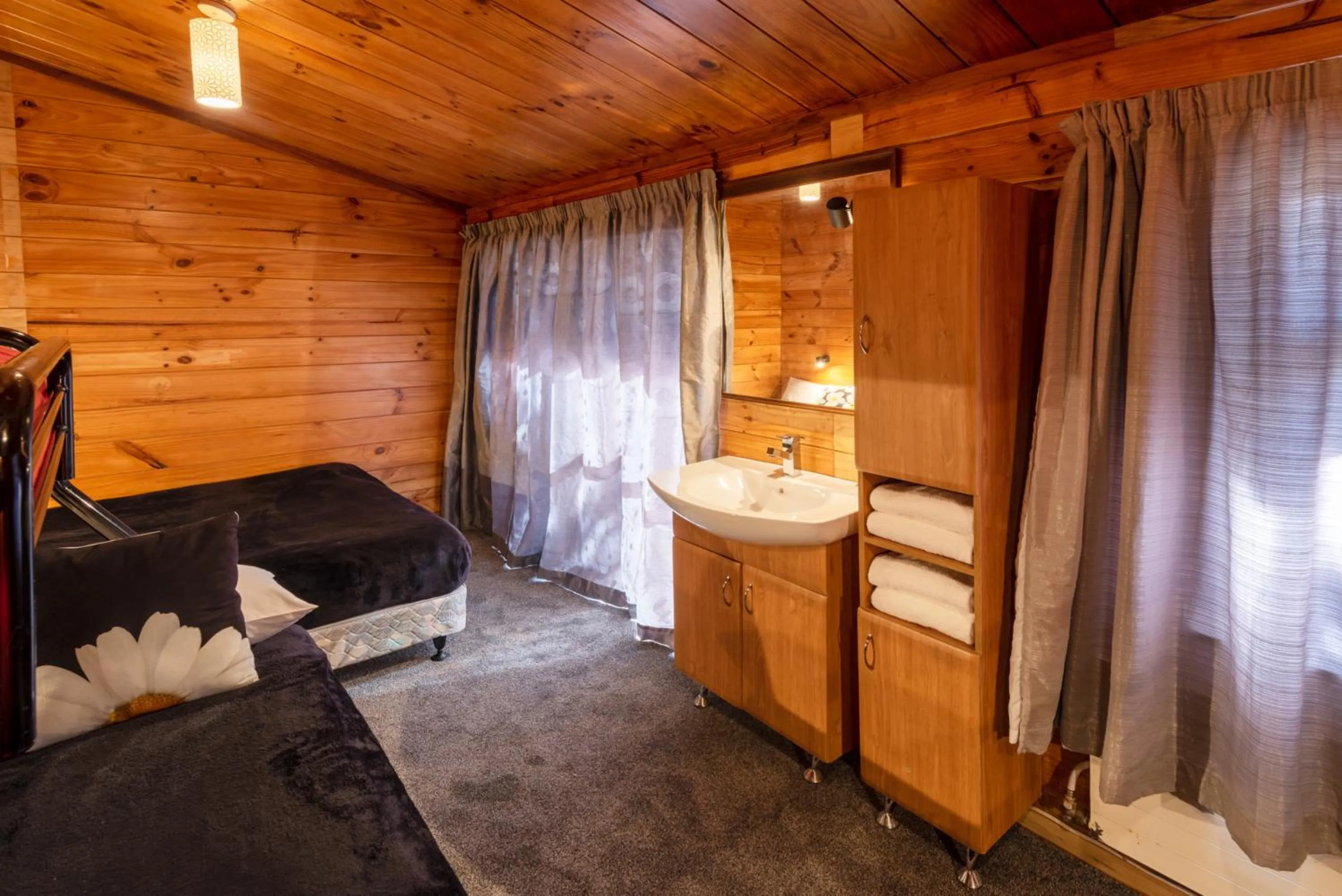Bed in Skotel Alpine Resort