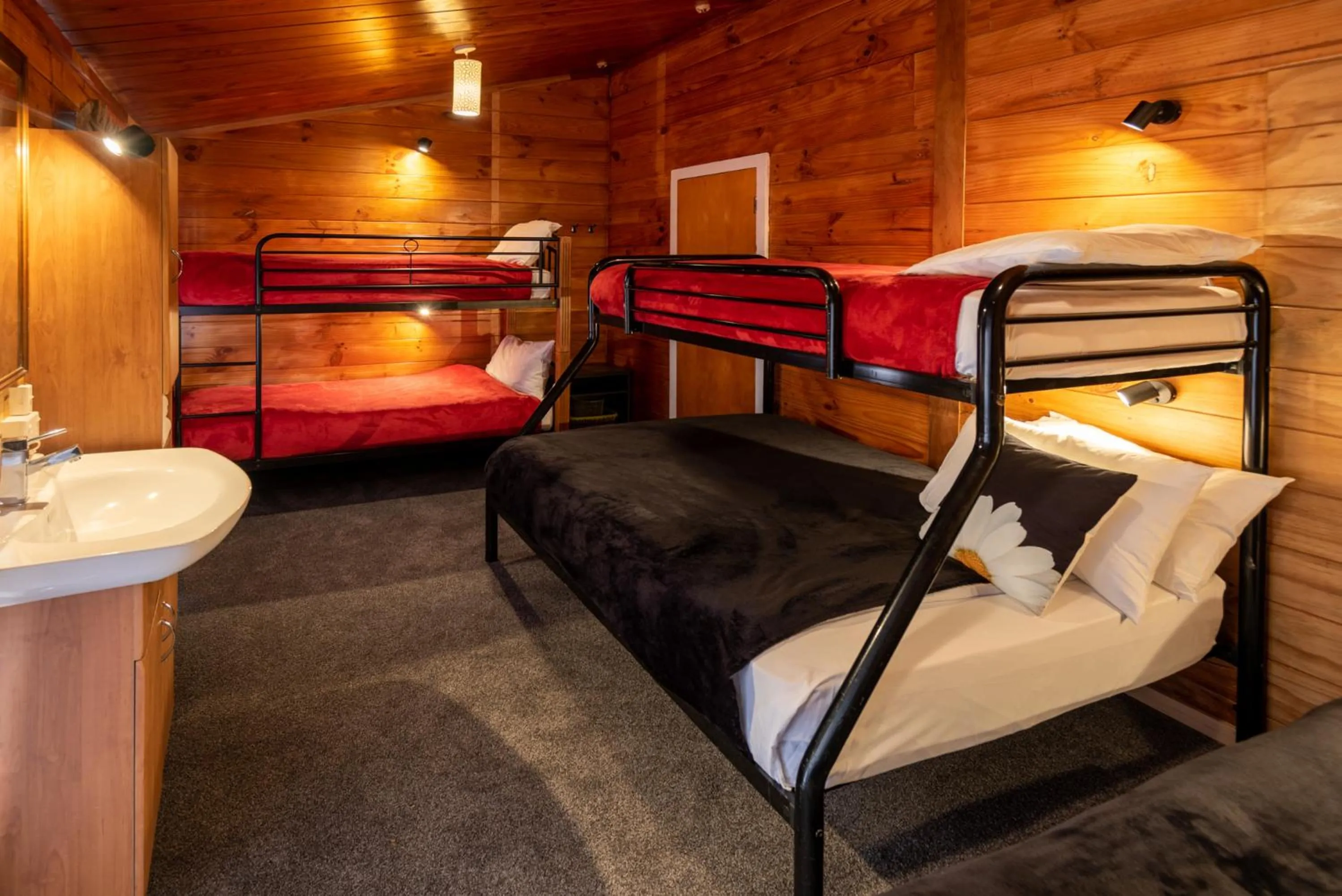 Bed in Skotel Alpine Resort