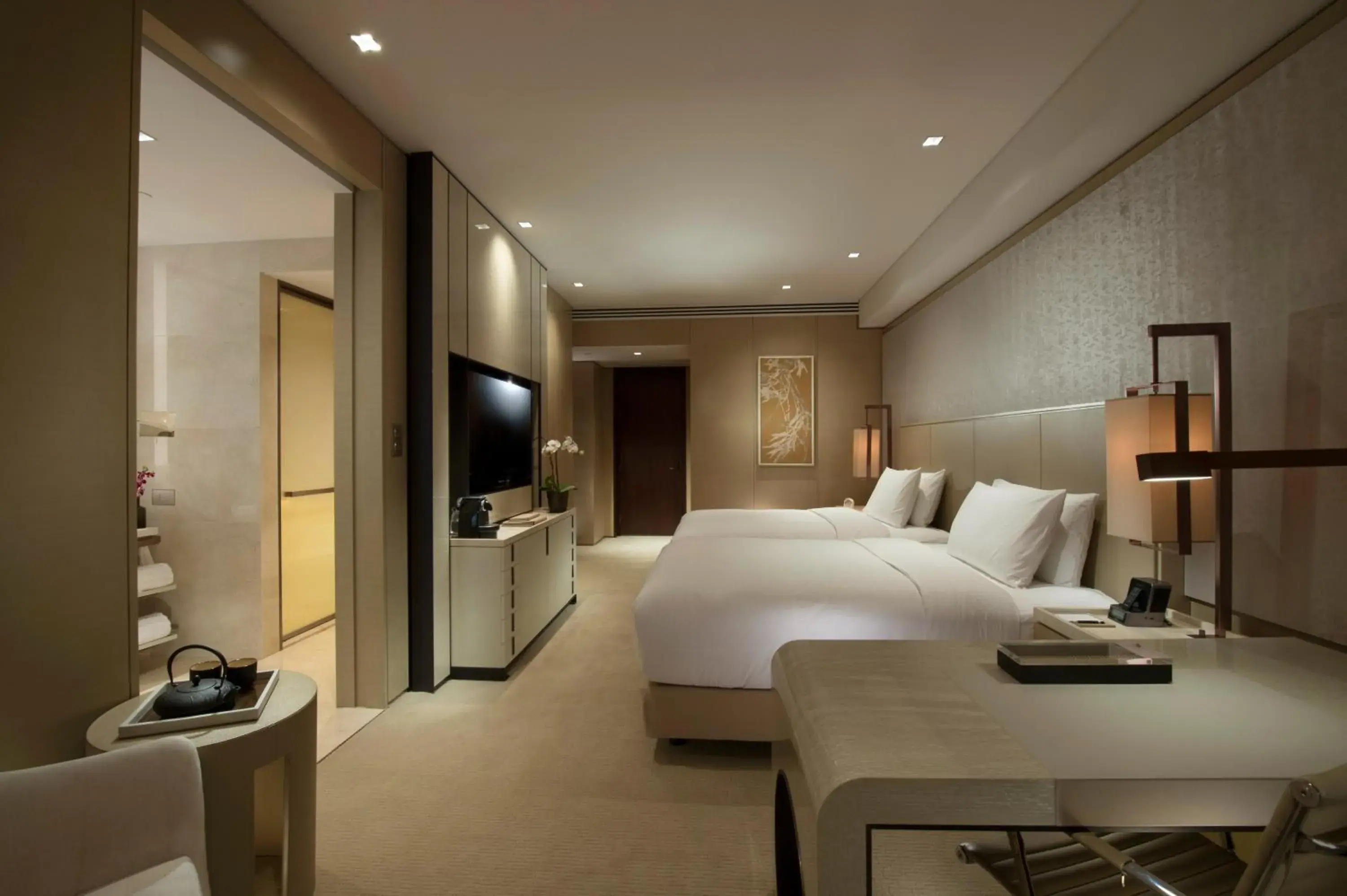 Deluxe Twin Room in Conrad Beijing by Hilton Deluxe Twin Room in Conrad Beijing by Hilton