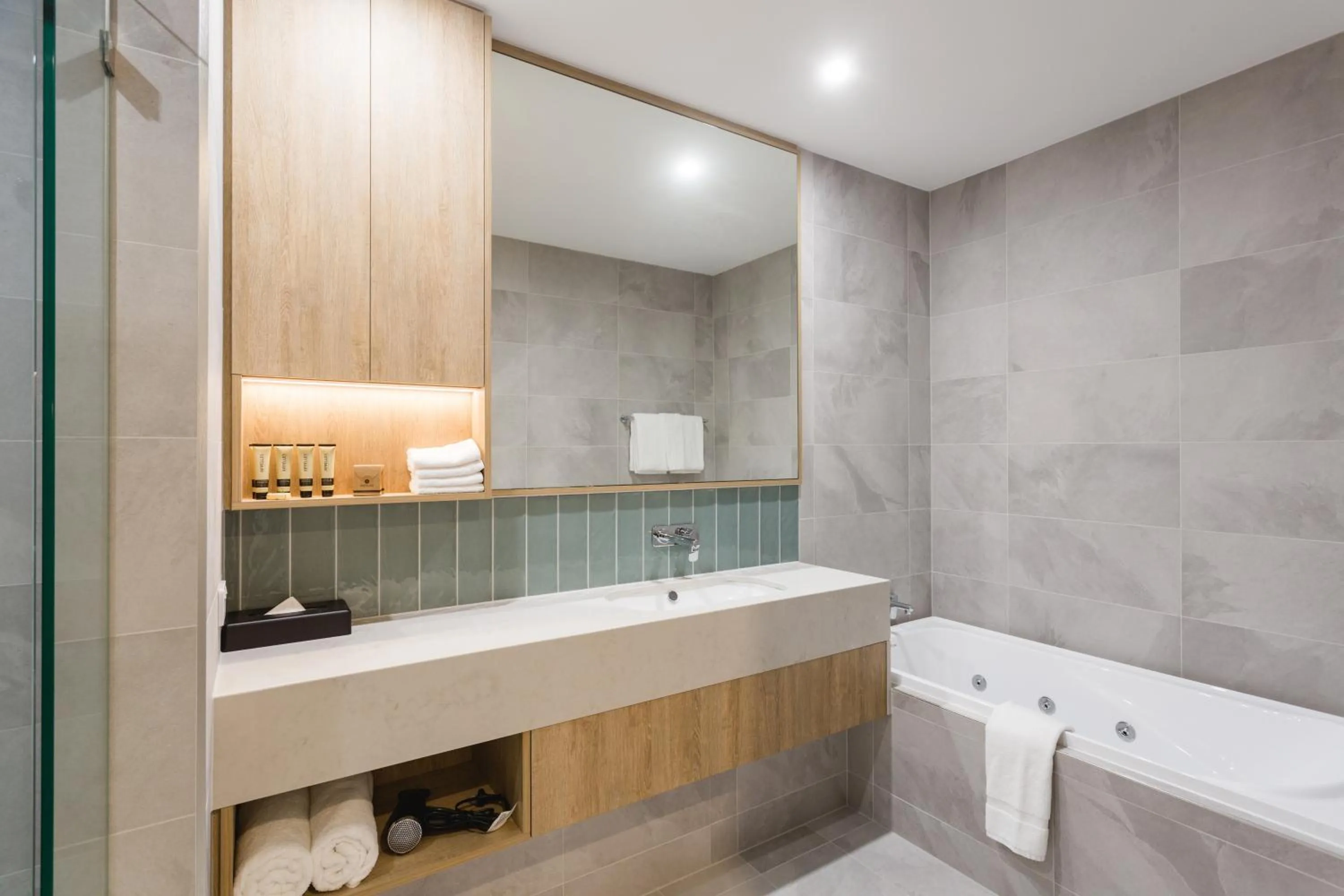 Bathroom in Ingot Hotel Perth, an Ascend Collection Hotel