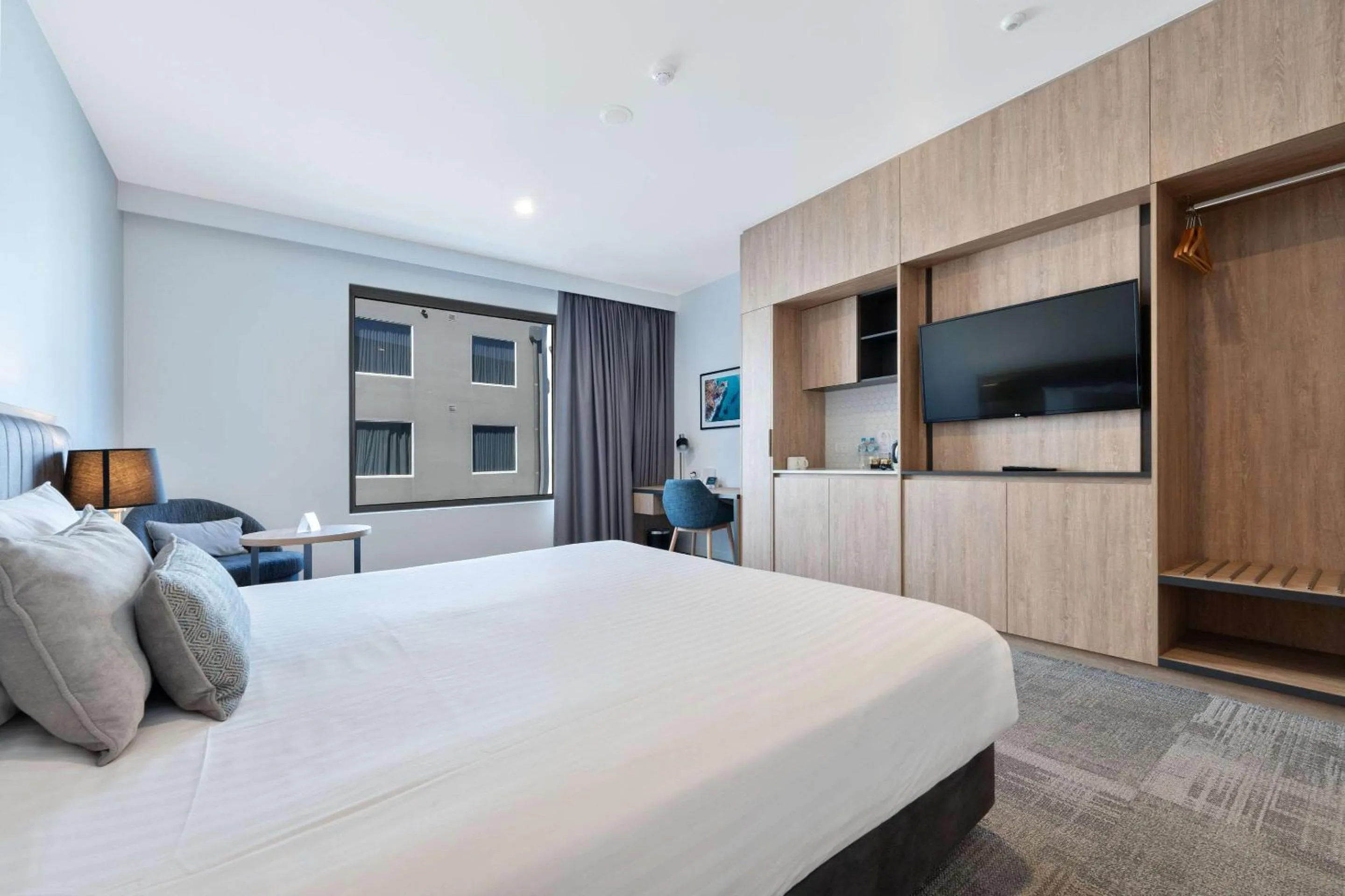 Bedroom, Bed in Ingot Hotel Perth, an Ascend Collection Hotel
